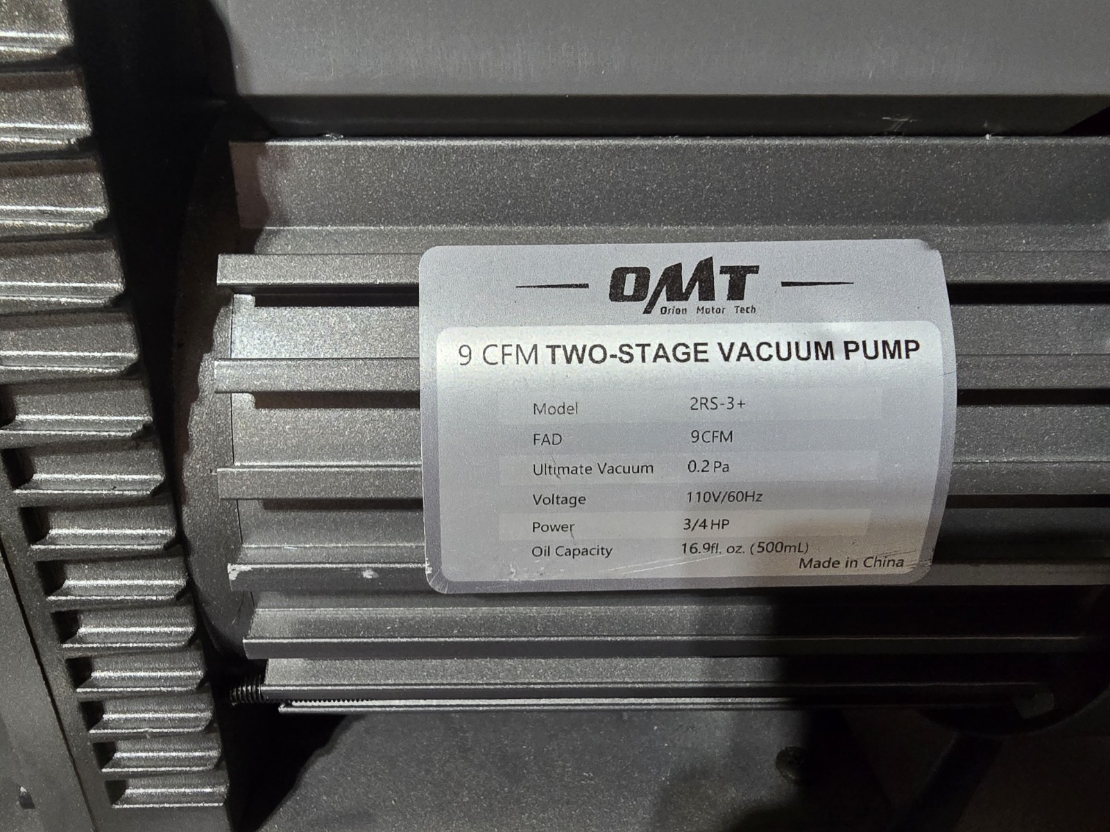 OMT 9 CFM Two-Stage Evacuation Vacuum Pump 2RS-3+ 3/4 HP 110v with Vac hose/oil