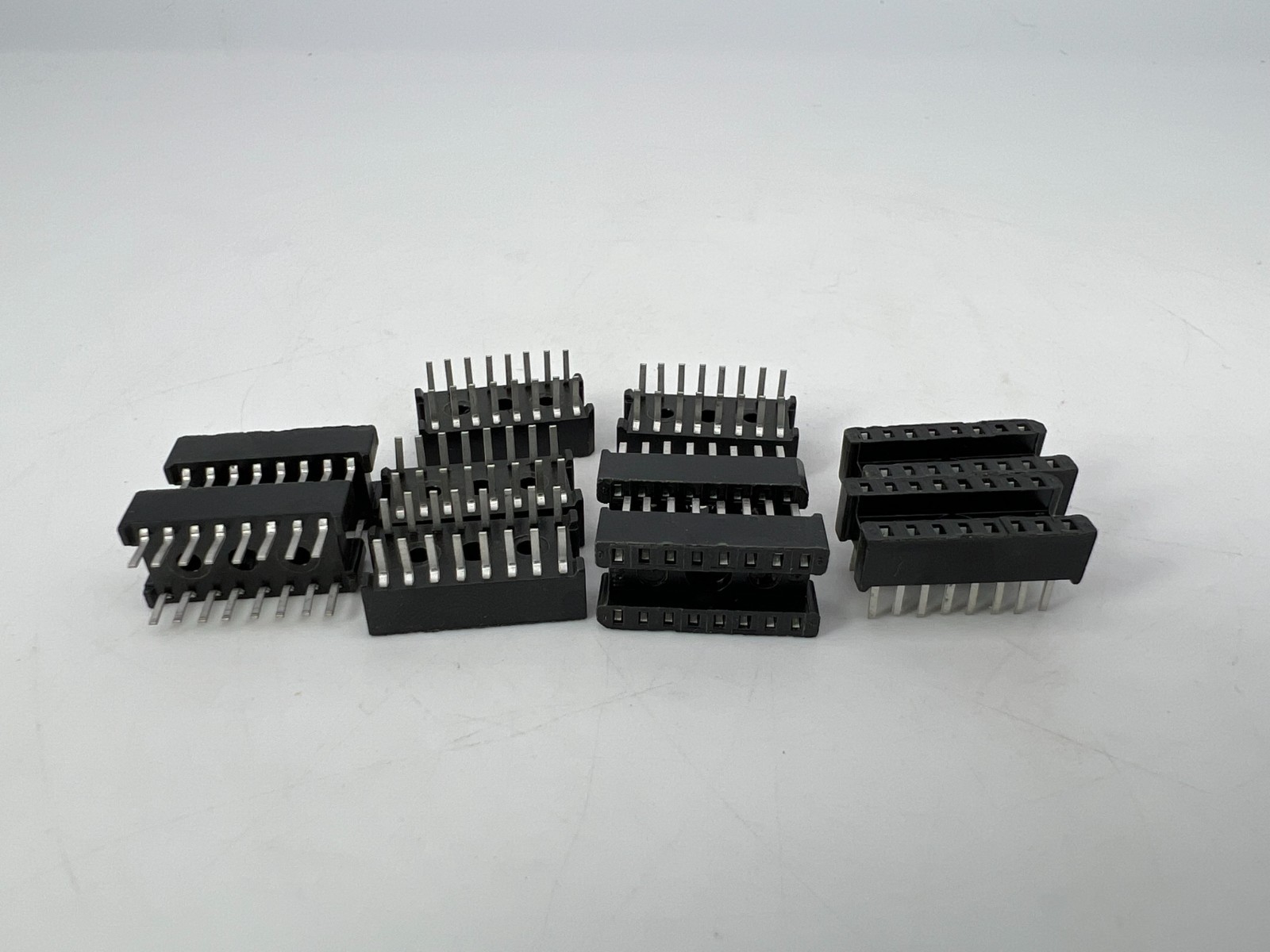 TRW Cinch Connectors 16-Pin DIP IC Sockets L/N 16-DIP Lot of 10