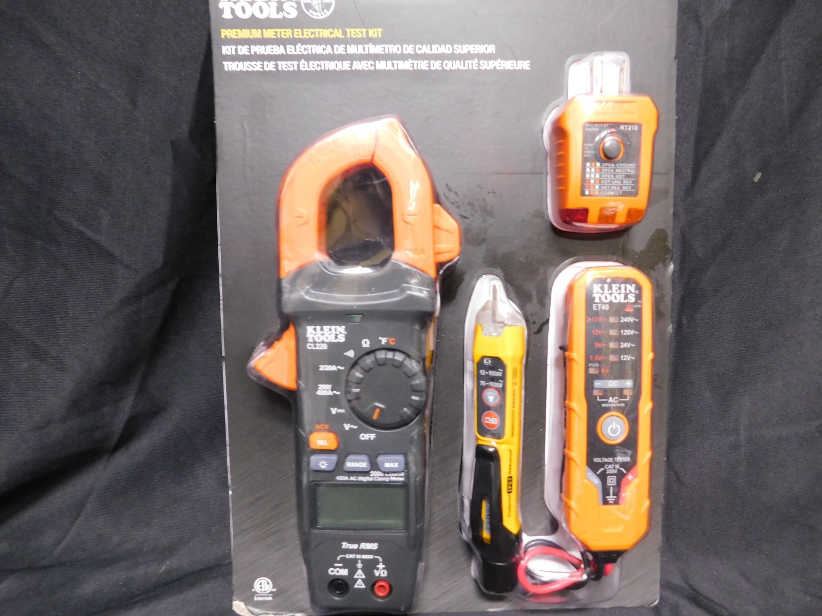 Klein Tools Electrical Test Kit with Digital Clamp Meter, Non-Contact Vo CL220VP