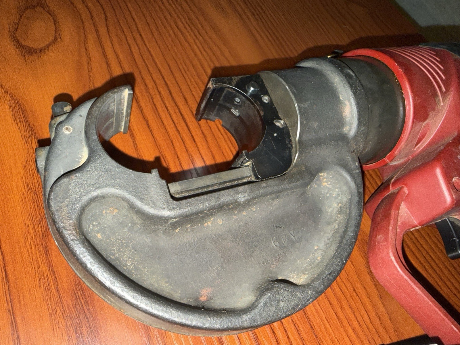 Burndy Patriot 750 Series Hydraulic Crimper Tool PAT750LI w/2 Batt and Charger