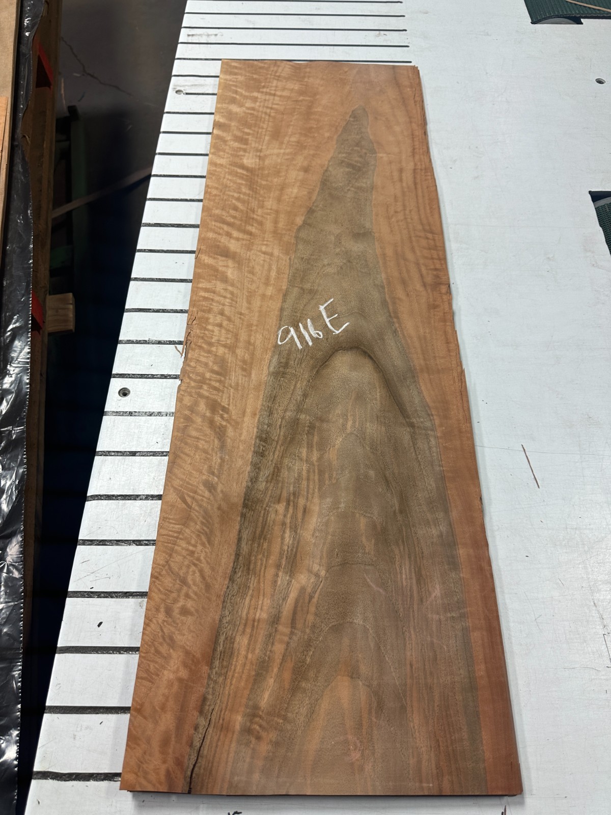 European Walnut Raw Wood Veneer 2 sheets 38» x 12» 916E
