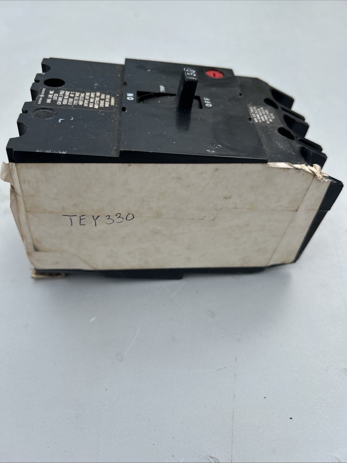 GE TEY330 CIRCUIT BREAKER, 480/277-VOLT, 3-POLE, 30-AMP, BRK / TEY FRAME