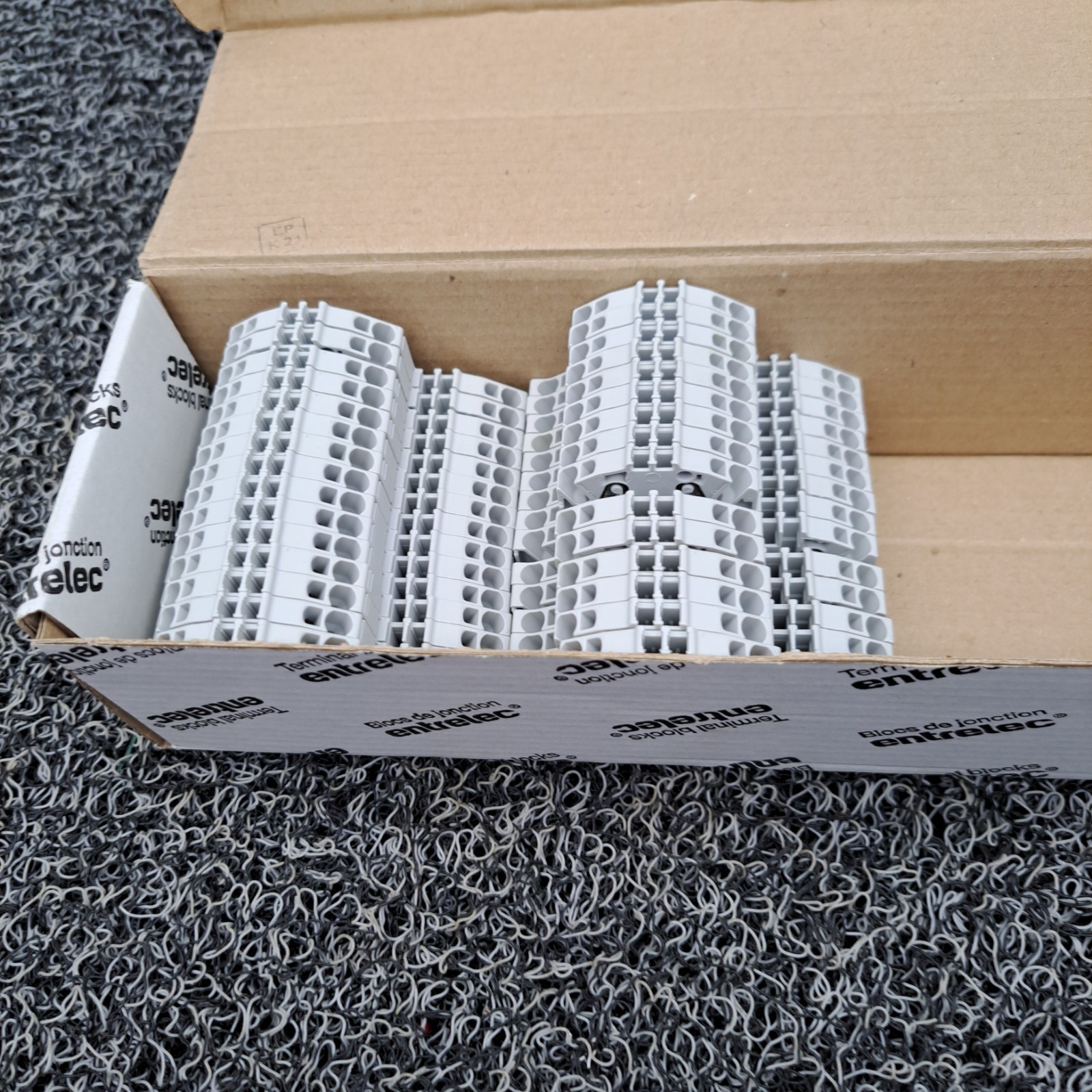 ABB entrelec 1SNK705210R000 Terminal Blocks Lot 30