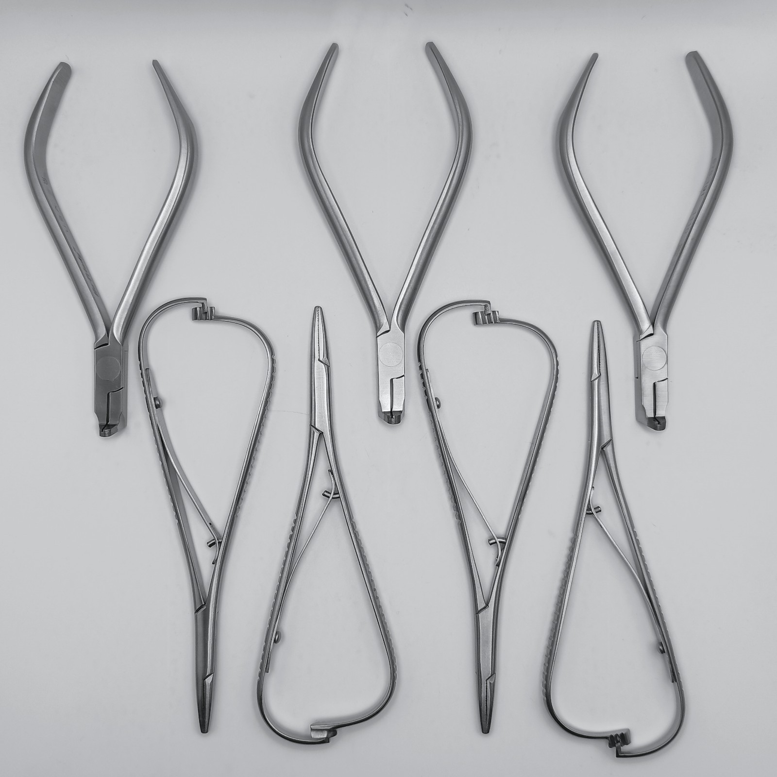 Hu-Friedy Universal Cut & Hold Distal end Cutter – Mathieu Needle Holder Pliers