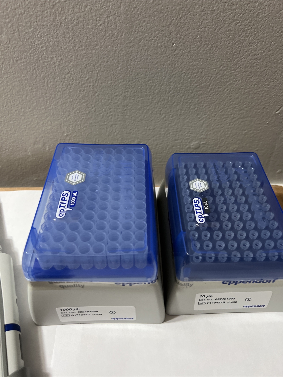 Set of 4 Eppendorf Research Plus Pipette 10,20,200,1000uL Pipetman +Tip Boxes