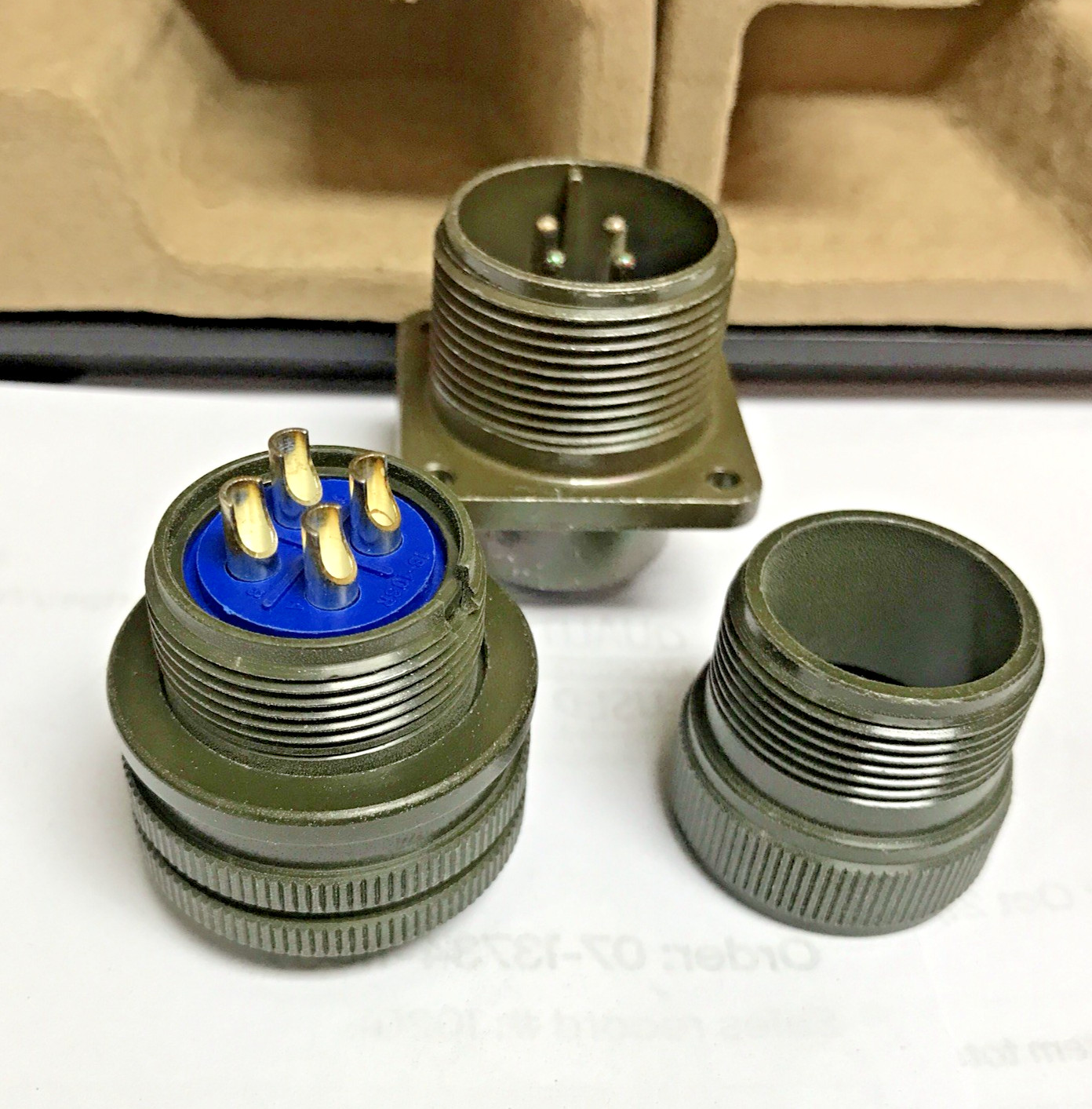 Amphenol MS3106A18-10S 4-Pin Female Connector and MS3102A18-10P 4-Pin Male Plug