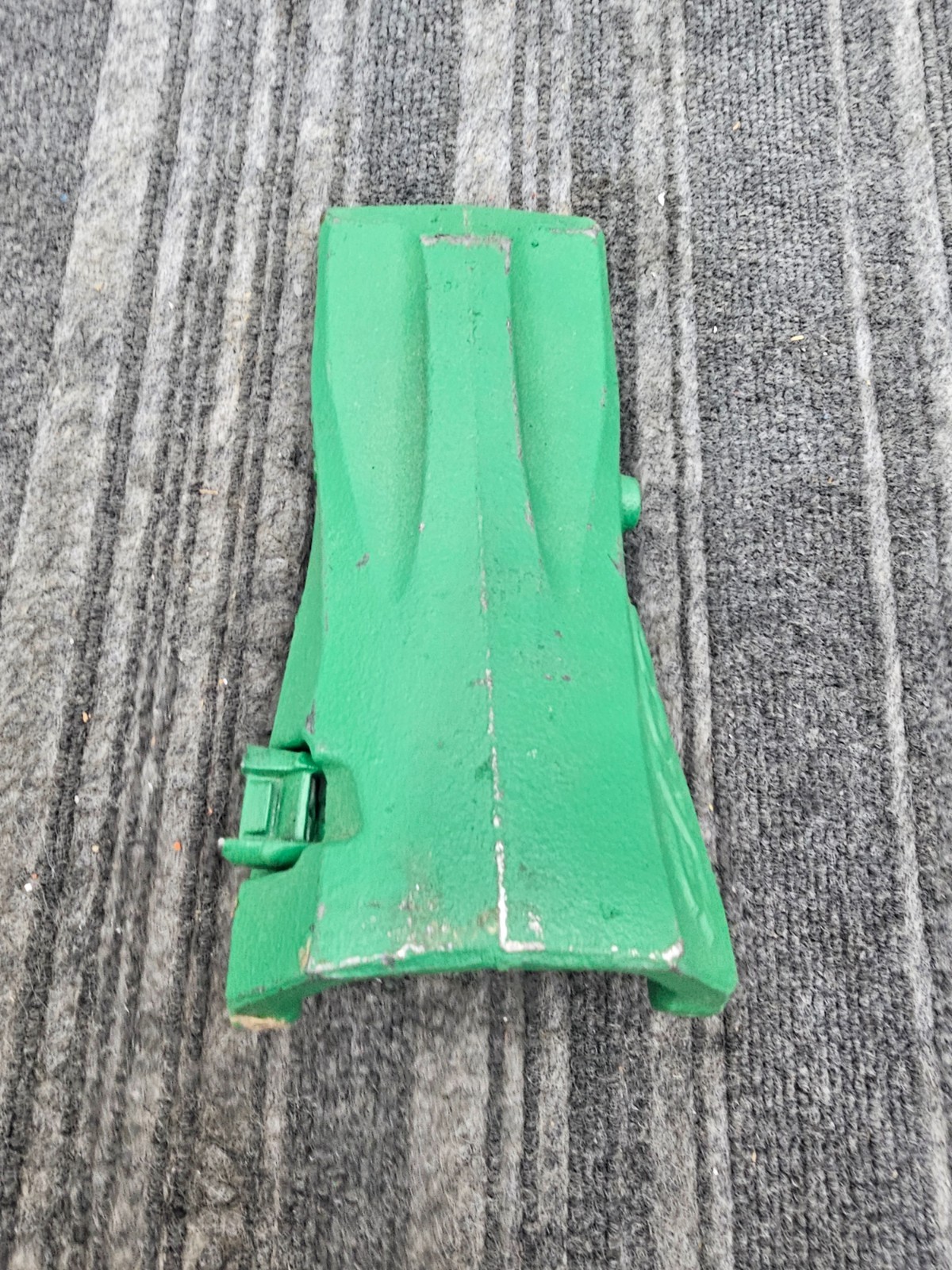 ESCO U35S Standard Green Point Bucket Tooth Fits Develon Doosan Ultralok