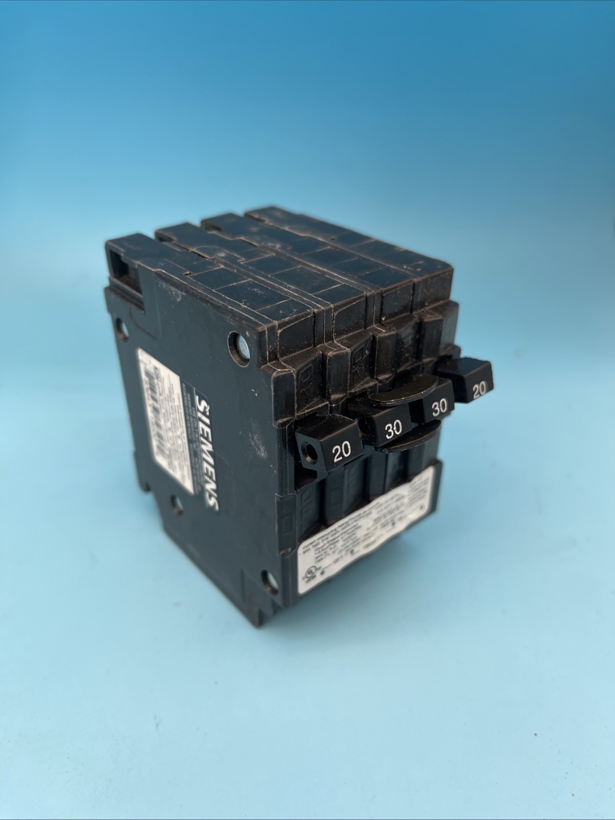 Siemens Q22030CT 30-Amp Double Pole Two 20-Amp Single Pole Circuit Breaker New