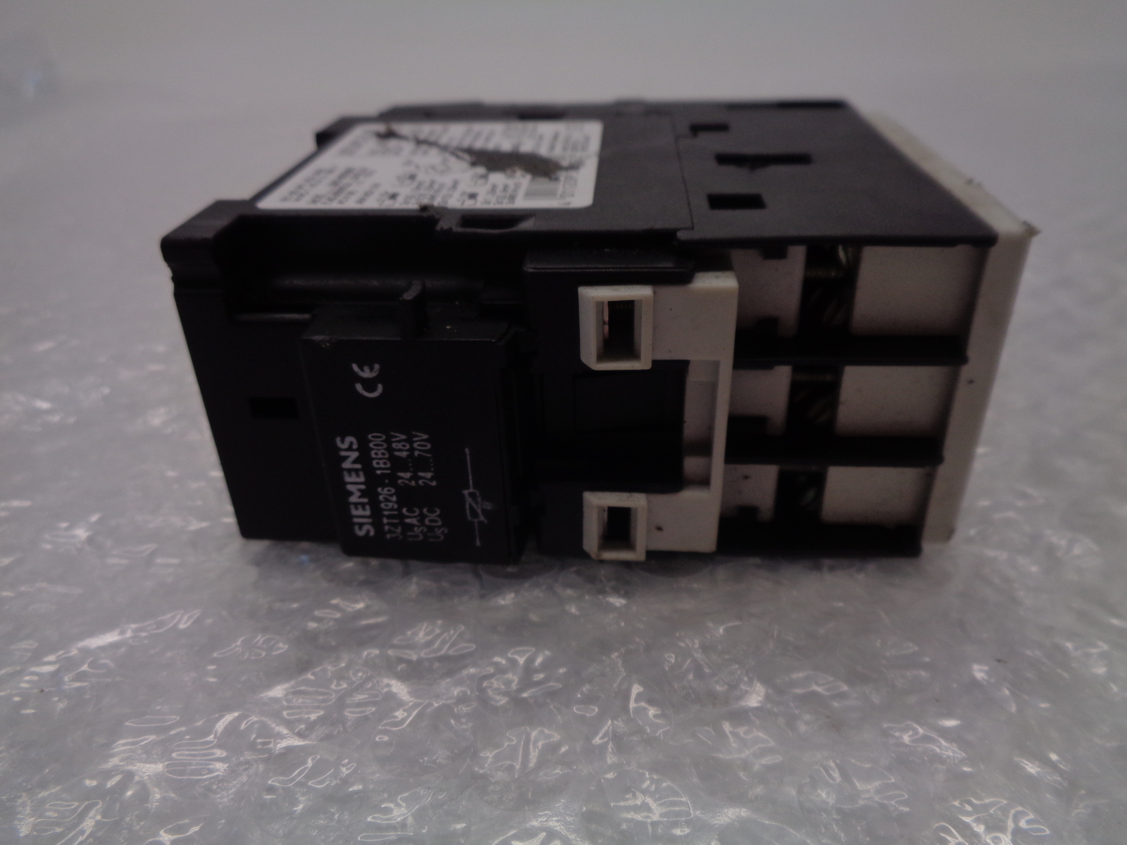 SIEMENS 3RT1024-1B..4 CONTACTOR UNMP