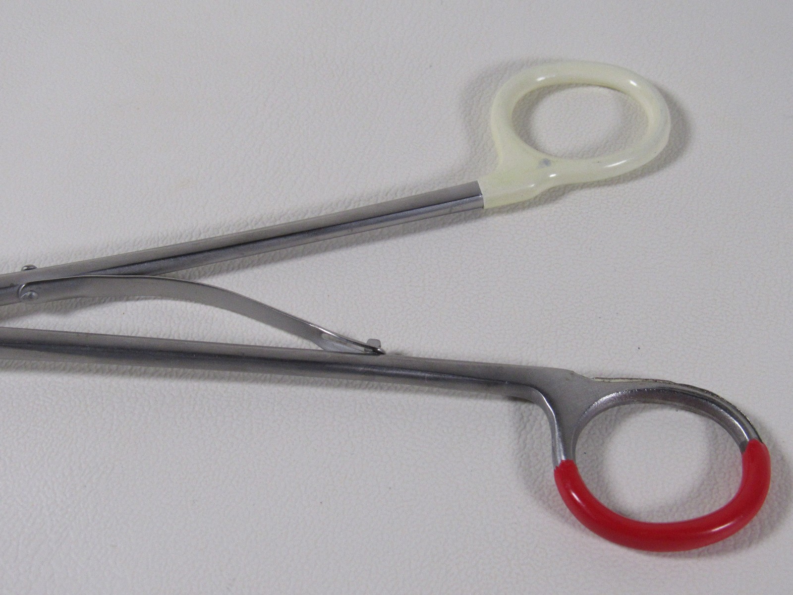 Teleflex Pilling 12-1534 Open Ligating Clip Applier 8″ Small Light Sharp Curved