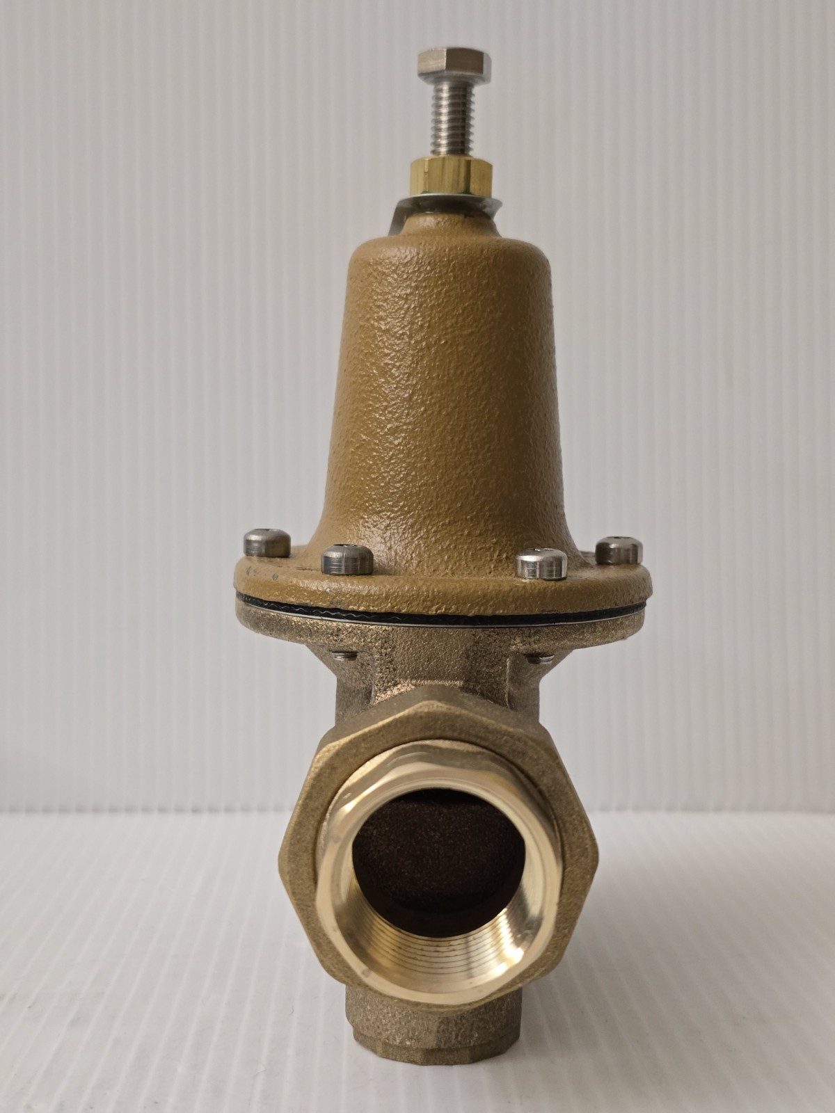 WATTS LF25AUB-Z3 1″ Water Pressure Reducing Valve 1-inch