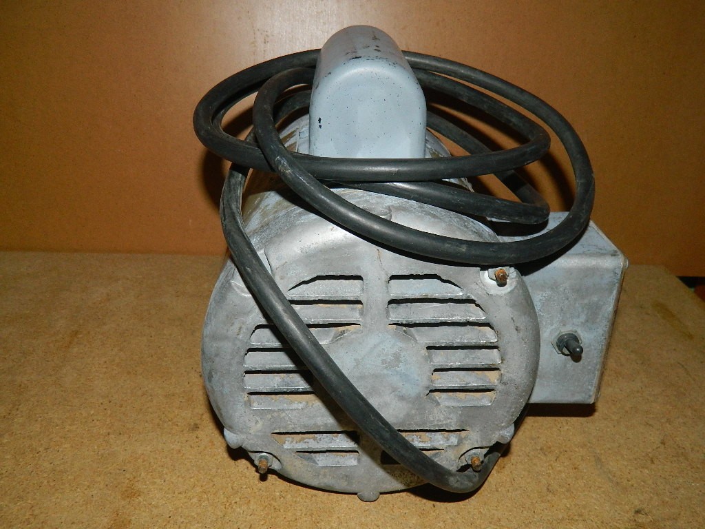 Baldor Industrial Motor Single Phase L1309 1HP 115/230 Volt 3450 RPM 5/8″ Shaft