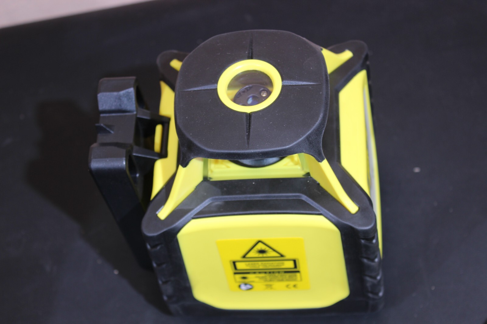Horizontal Vertical Red Beam Rotary Laser Level with Receiver and Remote