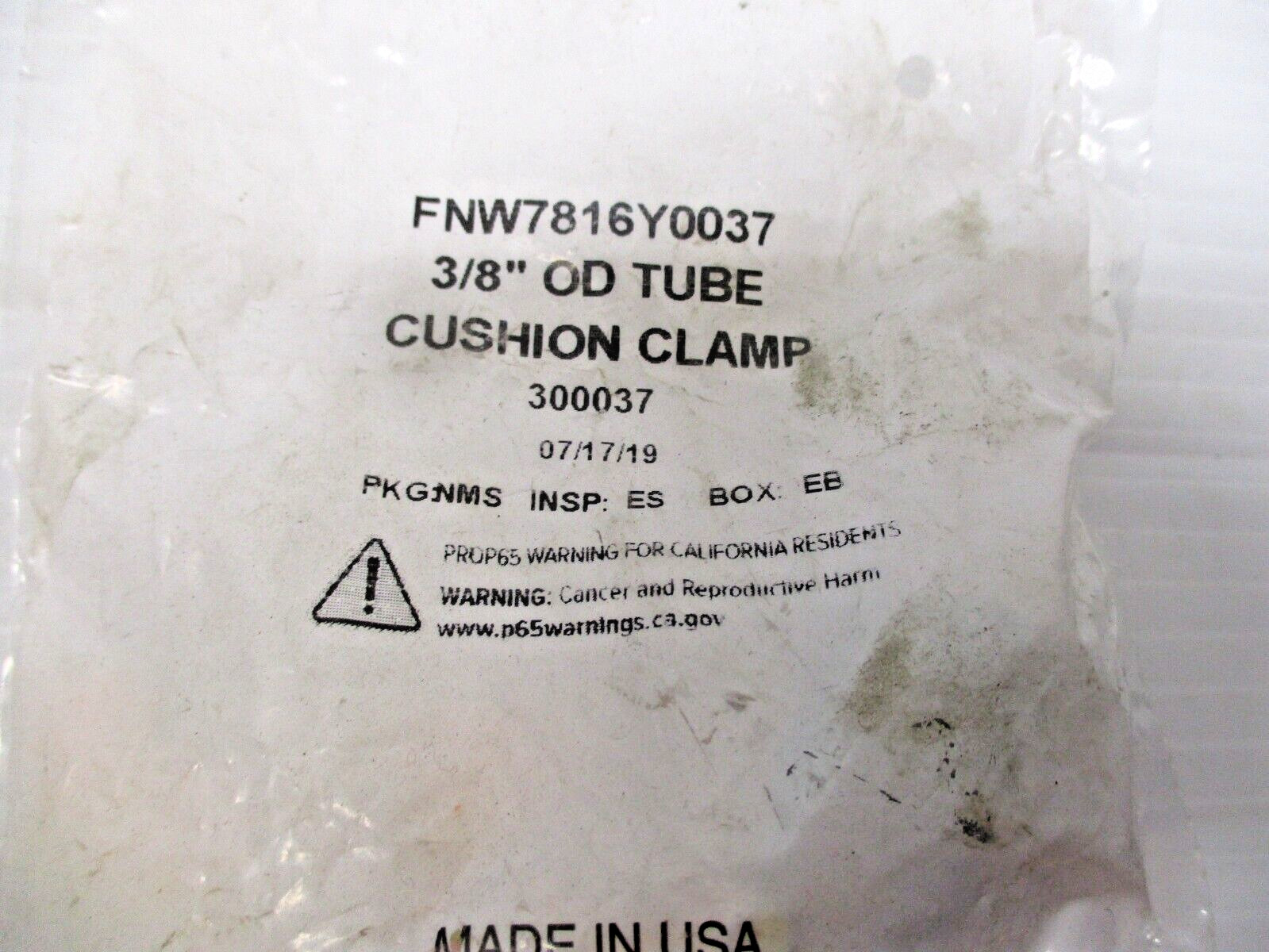 Lot of 25 CUSH-A-NATOR Cushioned Clamps 1 3/8″, 1 1/8″, 7/8″ and 3/8″