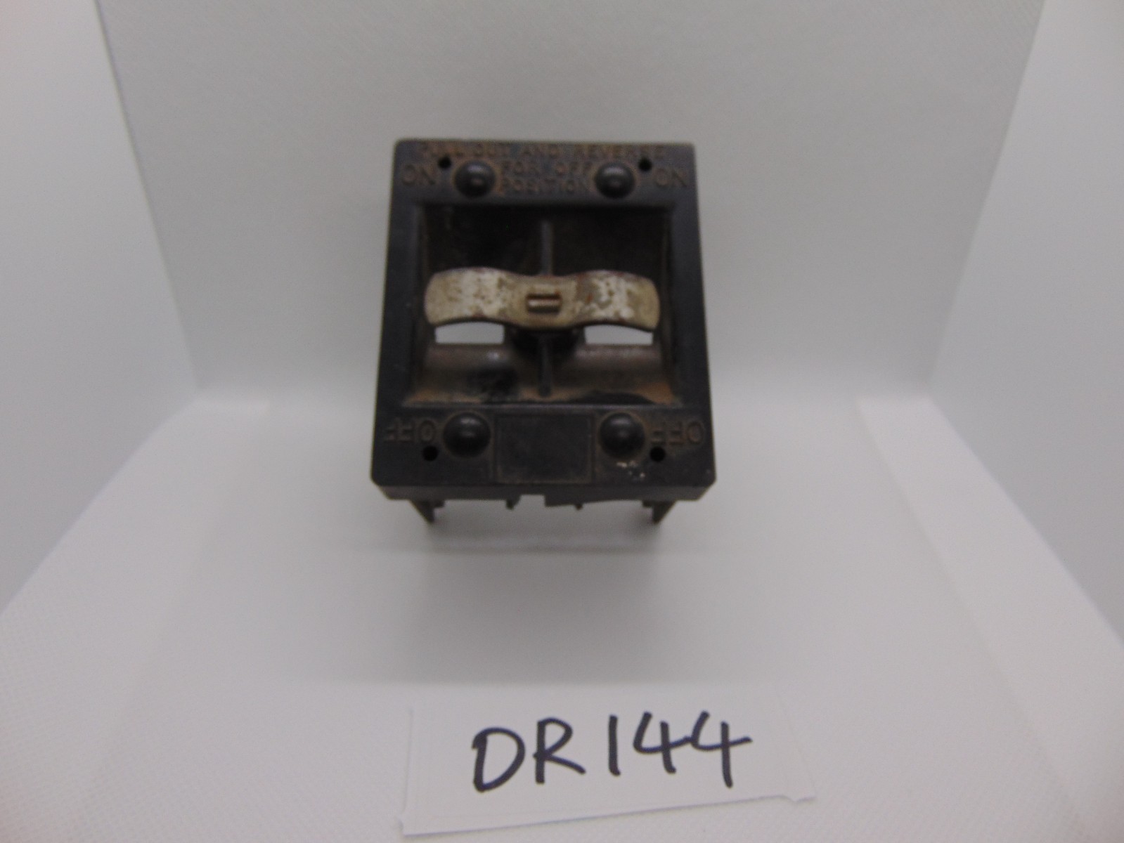 Cutler Hammer CH 60 Amp 120 240Volt Fuse Holder Pull Out PULLOUT 60A