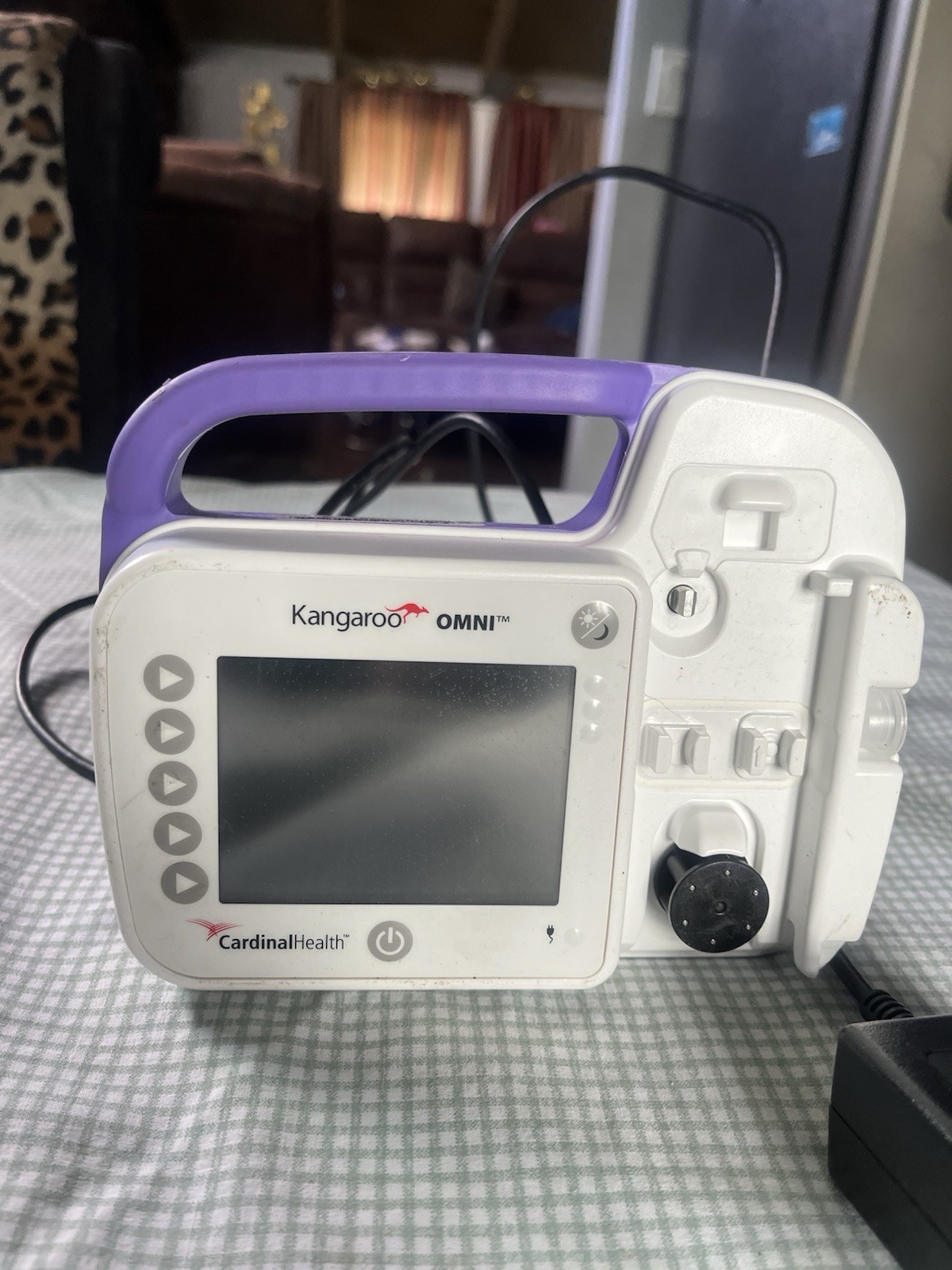 Cardinal Health Kangaroo OMNI Portable Enteral Feeding Pump Audible/Visual Alarm
