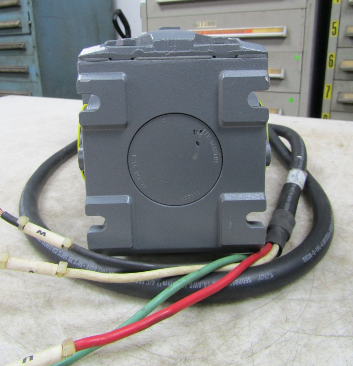💥LENZE 1.10 KW GEAR MOTOR 3490 R/MIN 13.5 KG G50BB111MHBR2C00