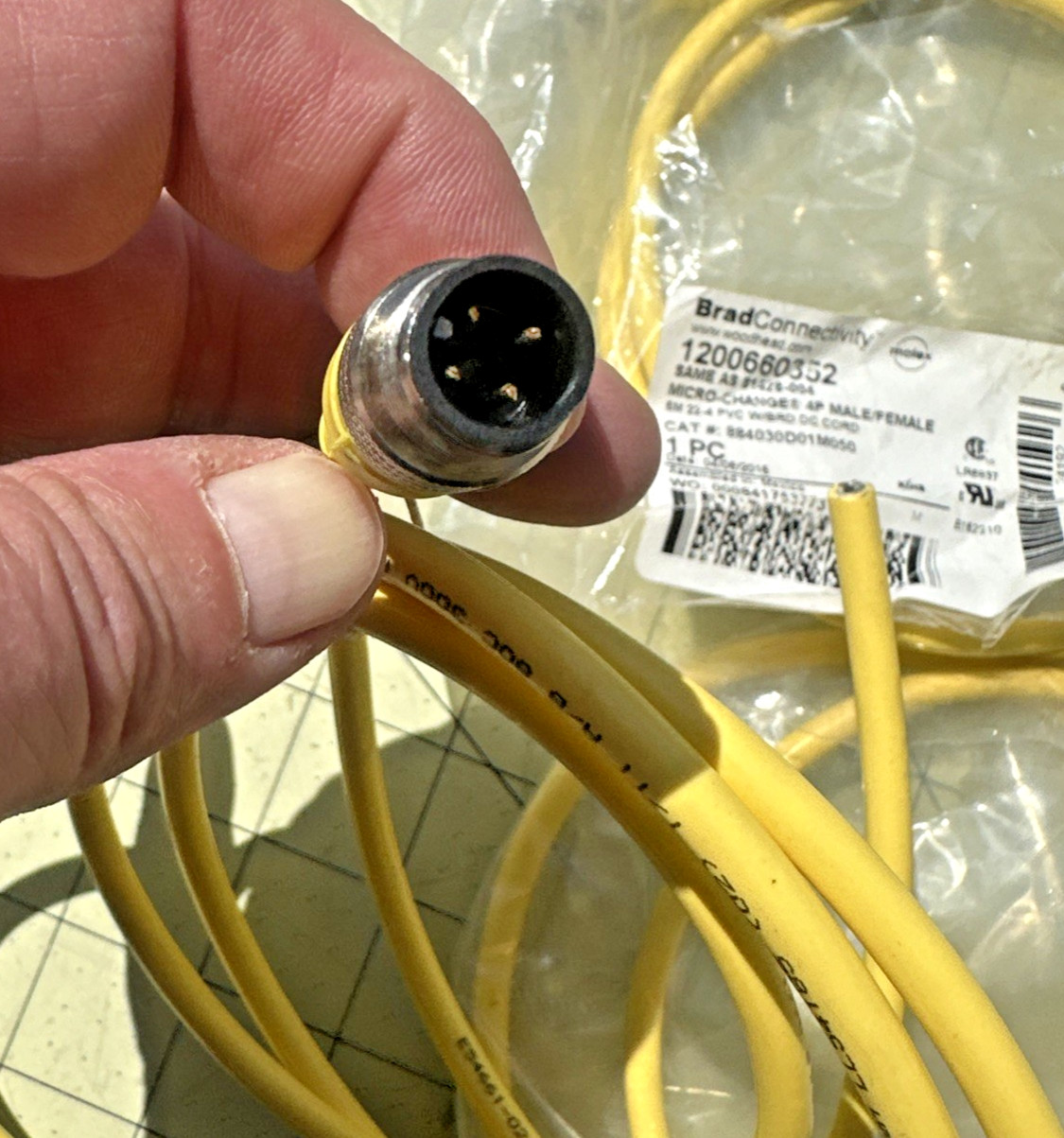 WOODHEAD 1200660352 & 81428-004 Micro Change 4P Male/ Cord End Qty: 3 Units New