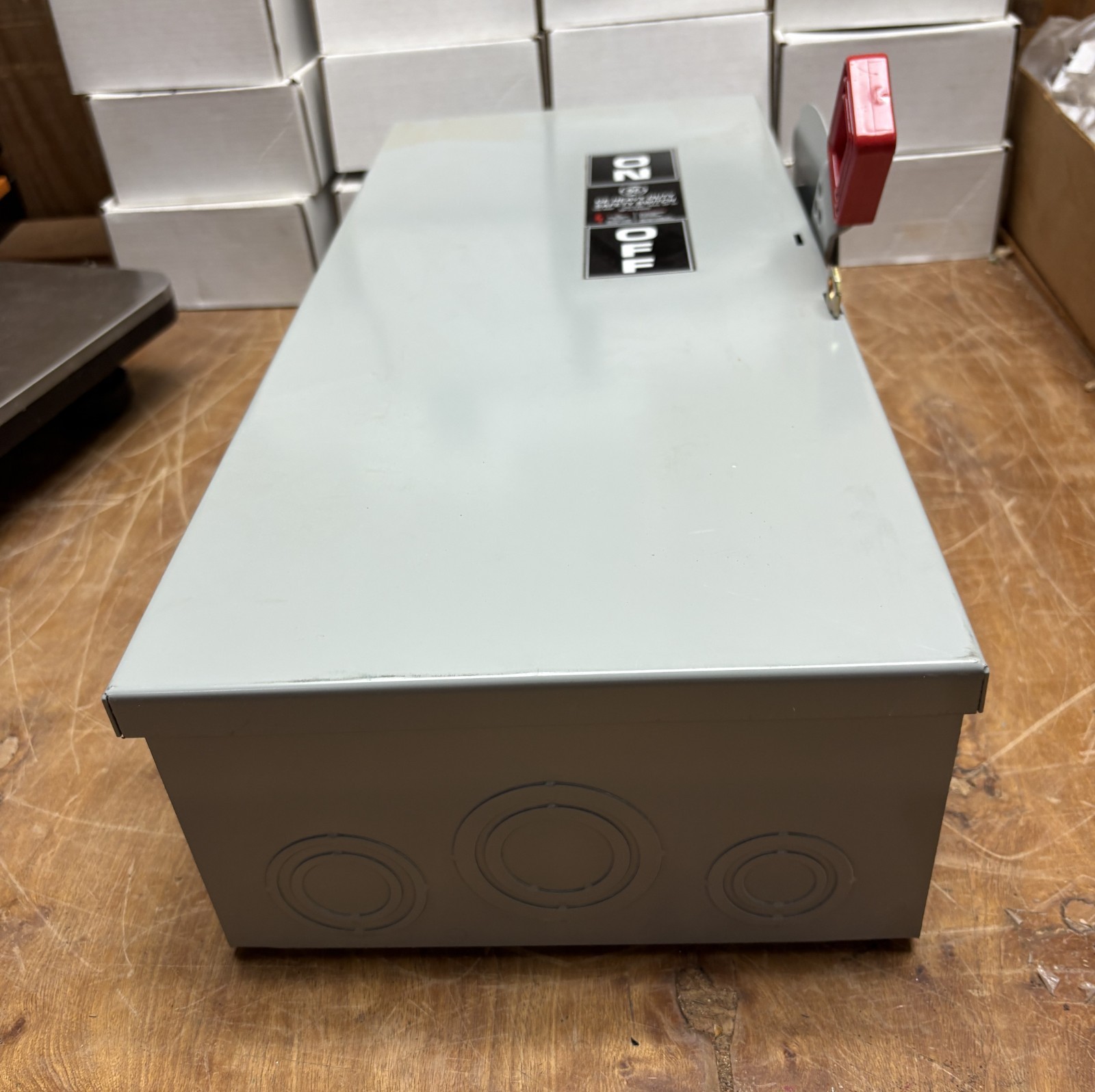 GE TH4323 Fusible Safety Switch Disconnect Model 10 100A 3-Pole 240V