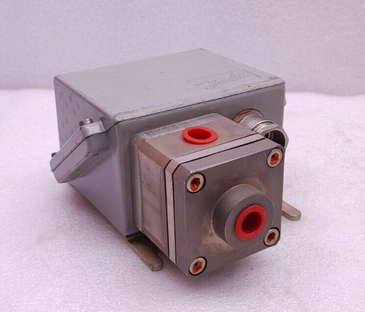 Danfoss 155-060-313066 Differential Pressure Switch 0,2..2,5 Bar