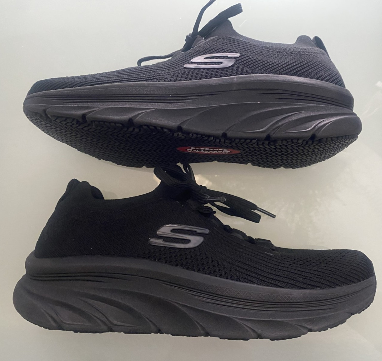 Skechers Work Relaxed Fit D’Lux Walker SR – Ozema | Women’s Size 9 | Non Slip