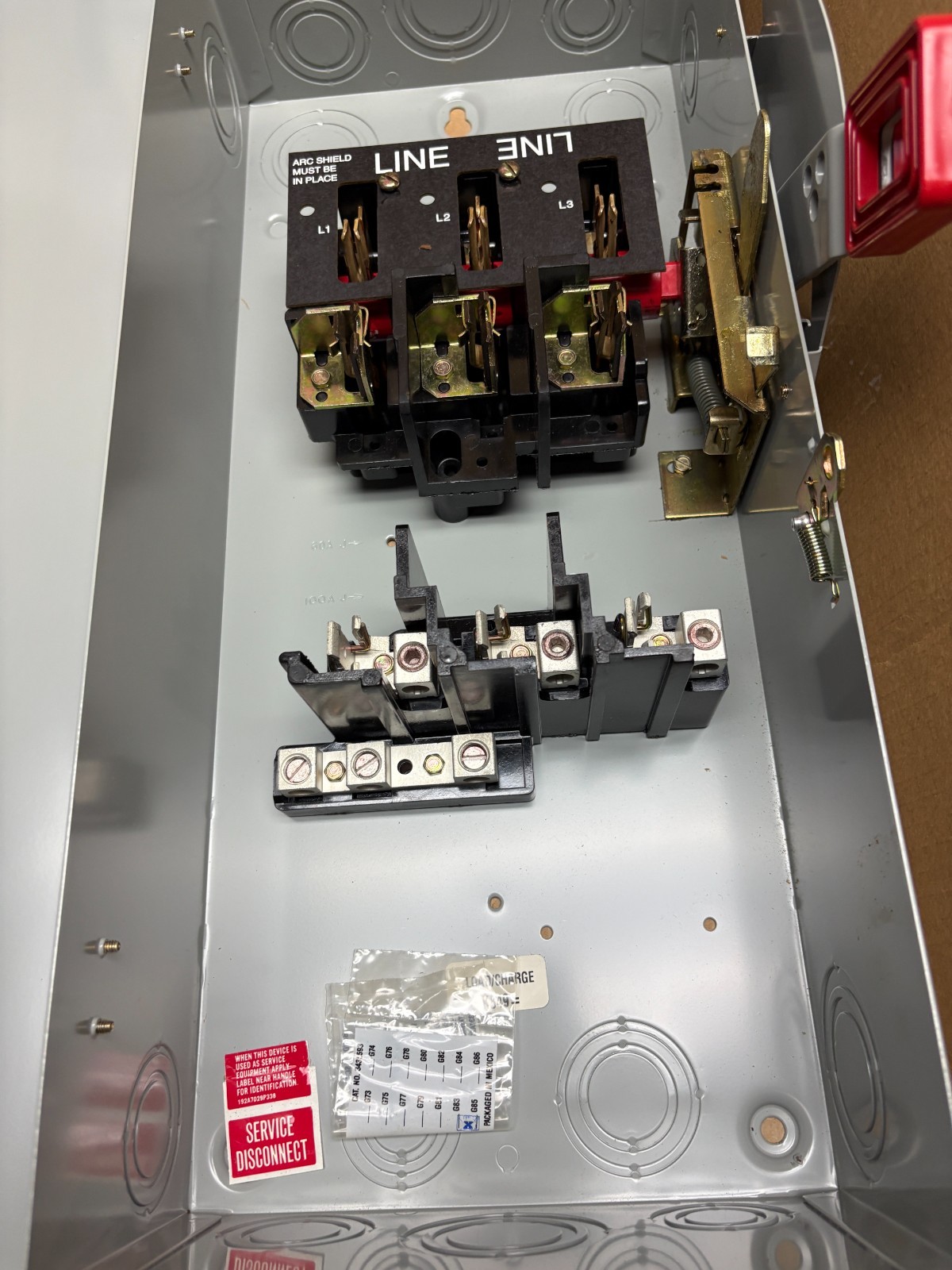 GE TH4323 Fusible Safety Switch Disconnect Model 10 100A 3-Pole 240V