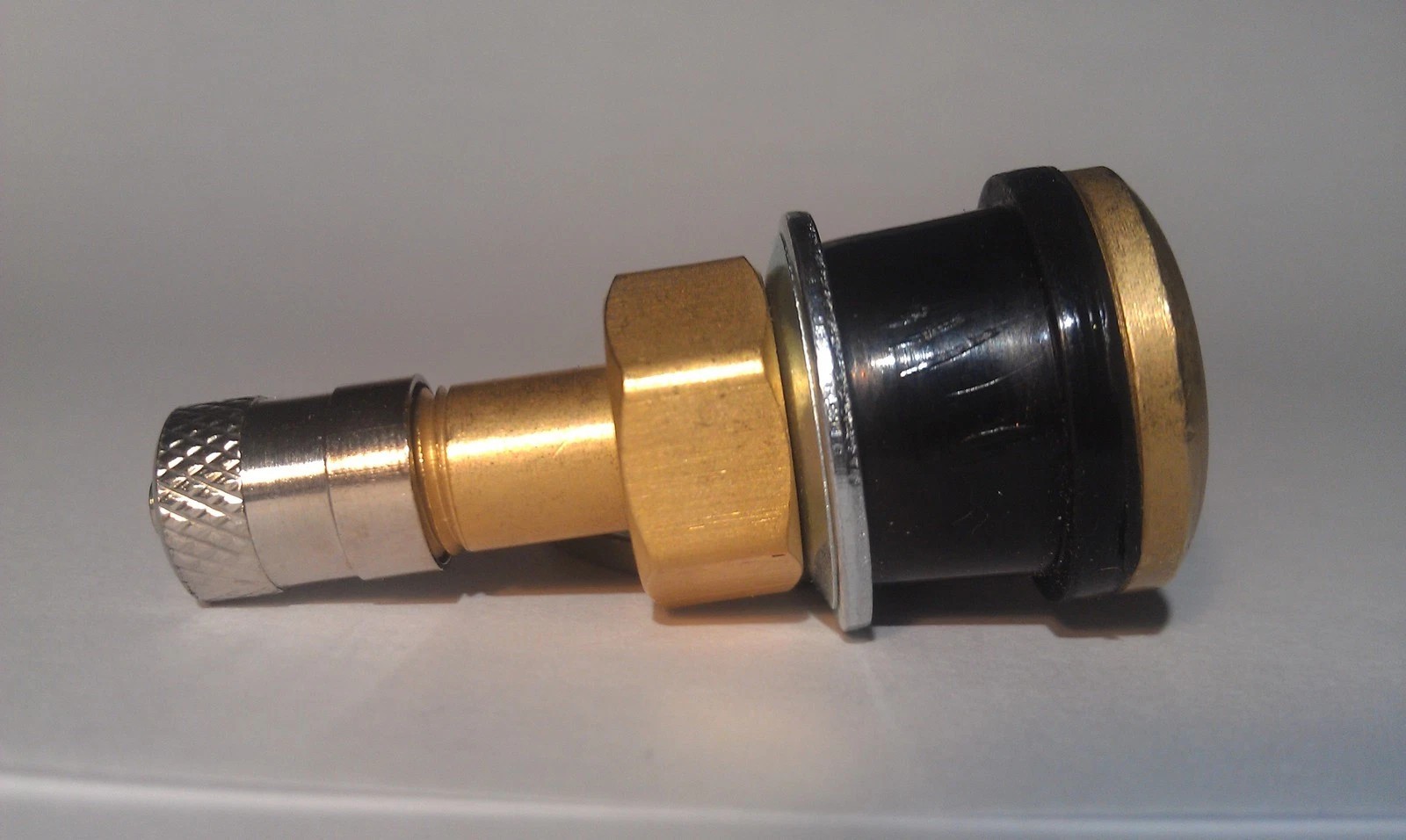TR501 Brass valve stem for skid steer wheel/rim, truck, trailer – tubeless