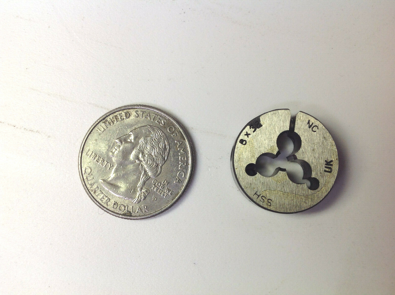 Morse 8 – 32 Split Round Die (#2004)(B-1-S)