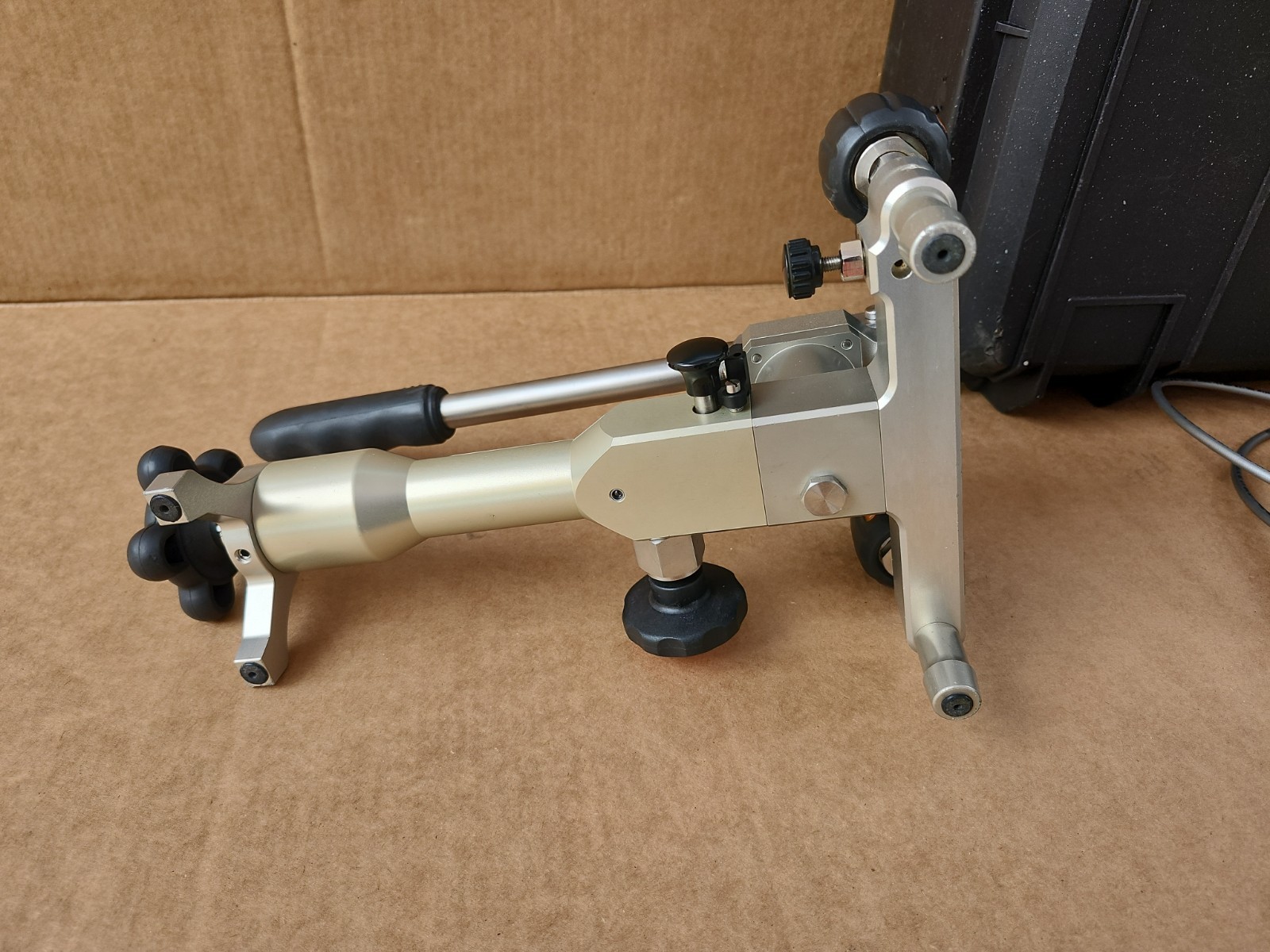 Additel 917 1000 PSI Hydraulic Pressure Test Pump