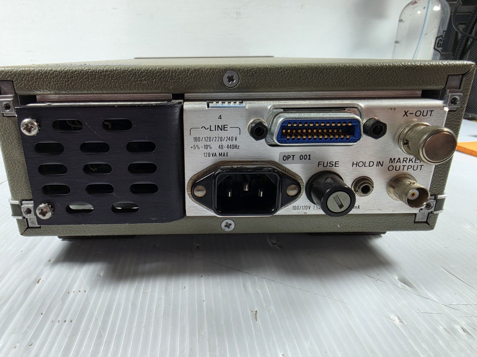 Working Hewlett Packard 8116A 50 MHz Pulse/Function Generator