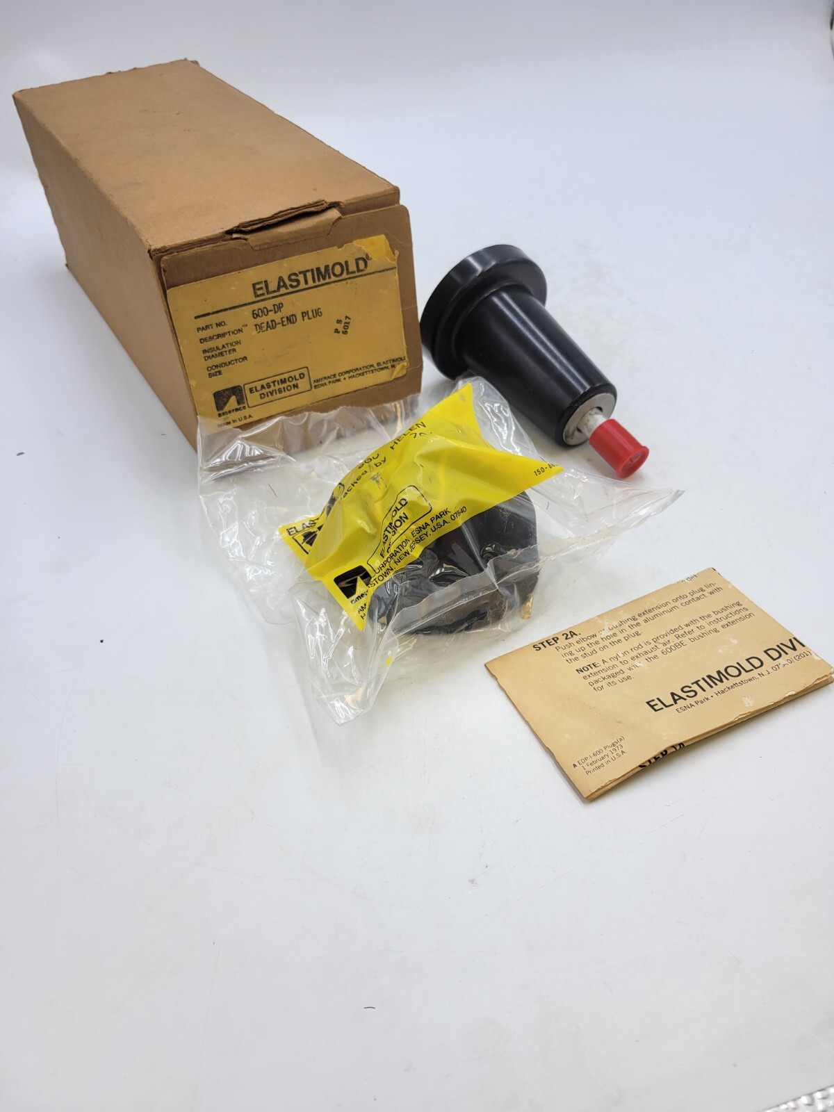 Elastimold 600-DP Dead End Plug Cable Adapter 600-Amp Includes Protective Cap