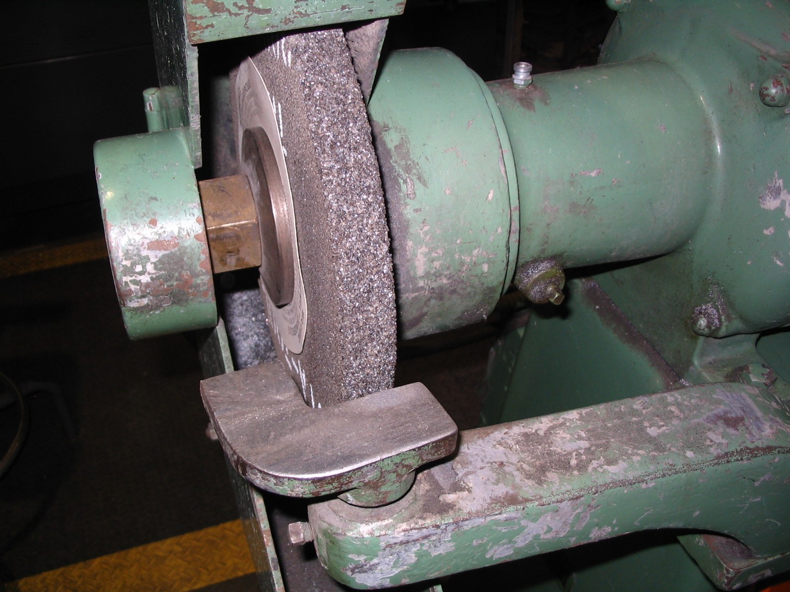 Hammond Double End Pedestal Grinder