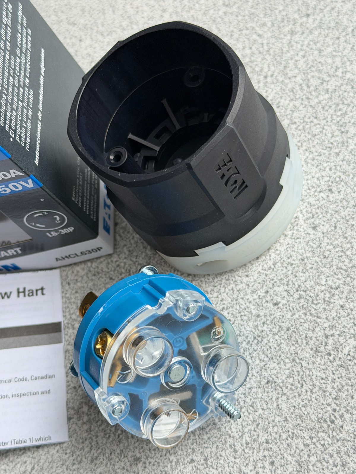 NEW Eaton Arrow Hart AHCL630P Locking Plug L6-30P 30A 250V 2P 3W Blue Ultra Grip