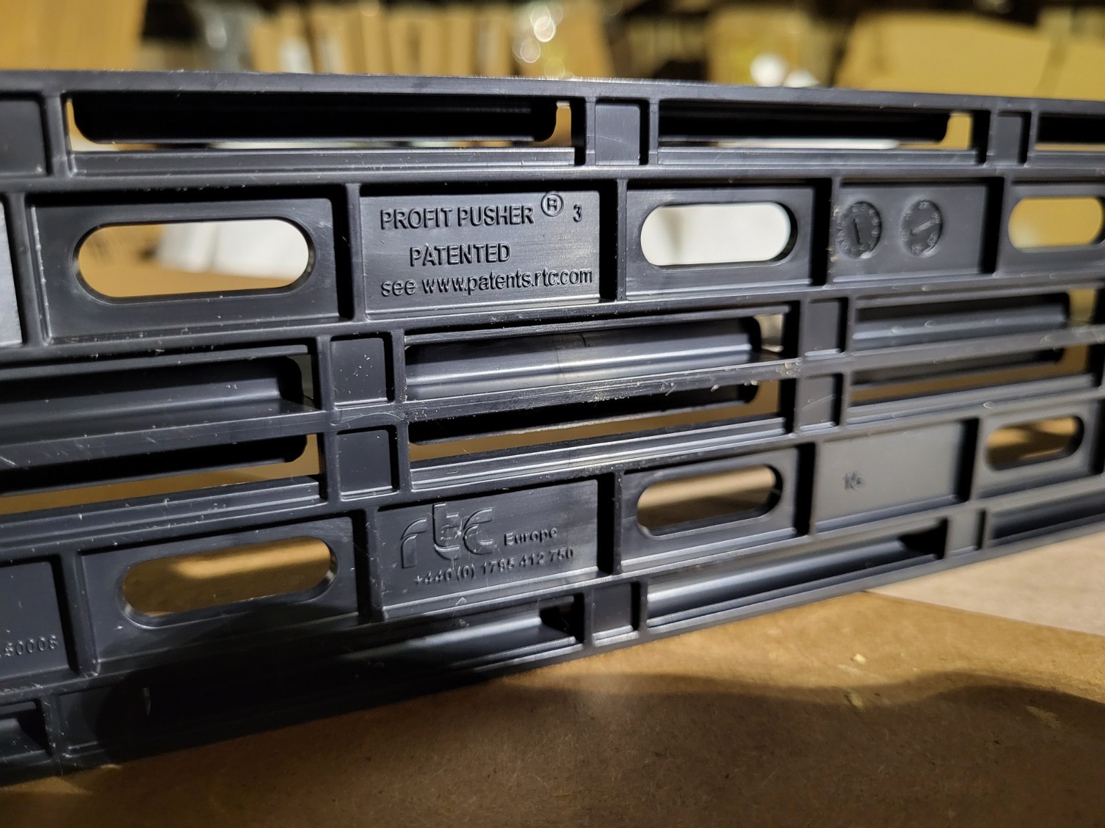 RTC 24″ Profit Pusher Gen 3 Spring Loaded Merchandise Display Dividers