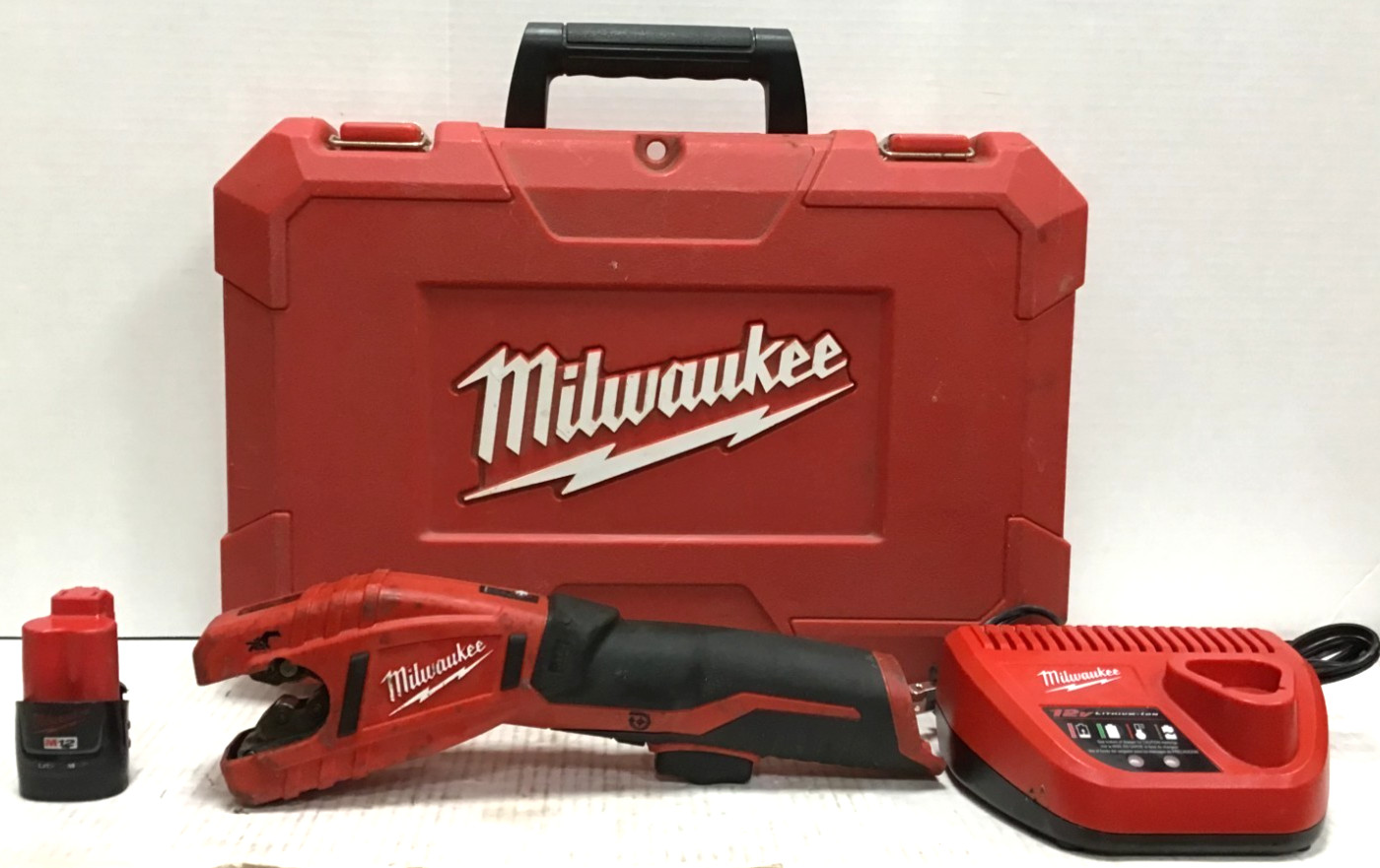 MA3 Milwaukee 2471-20 M12 Cordless Copper Tubing Cutter + Battery, Charger, Case