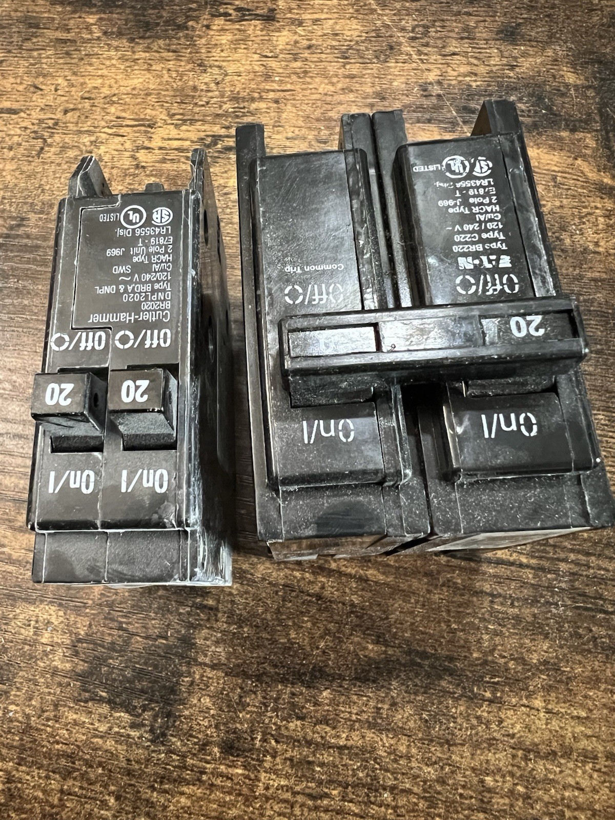 Lot of 2 Eaton Cutler Hammer BR2020 20 Amp 2 Pole Circuit Breakers Used