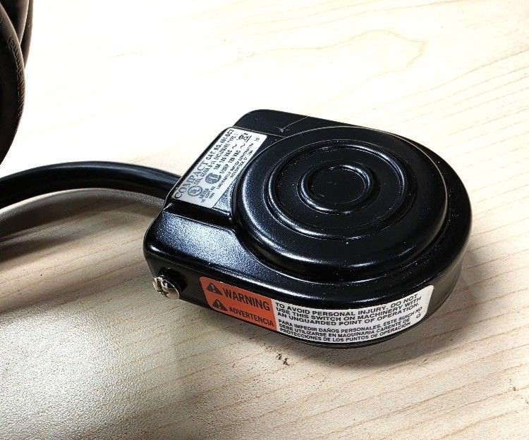 Linemaster Switch Corporation Compact Series Foot Switch Model 491-SC3
