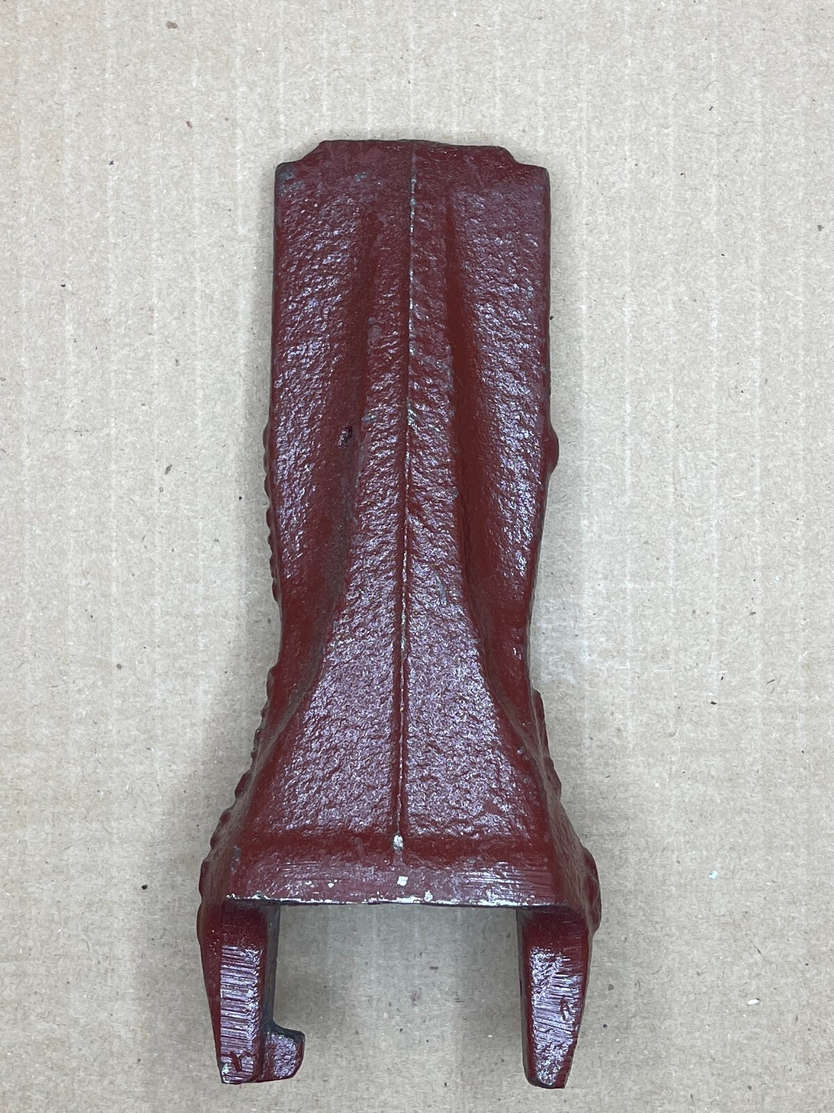 MG8U MTG Kingmet OEM Bucket Tooth (Pin Sold Separately)