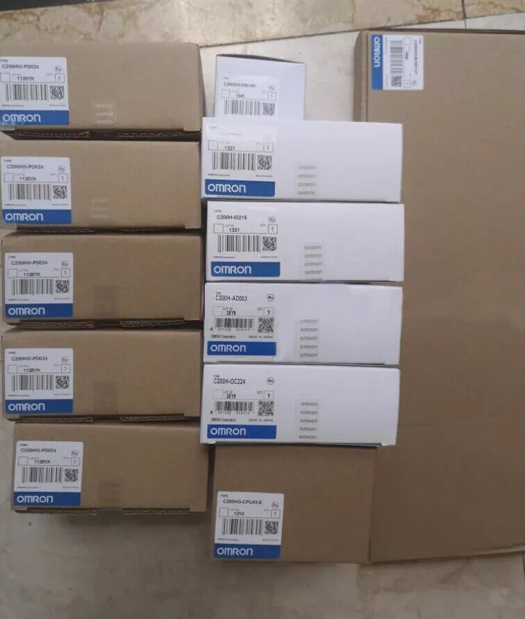 G3PE-215B 1PCS Brand New Omron Solid State Relay Fast Shipping One-year Warranty