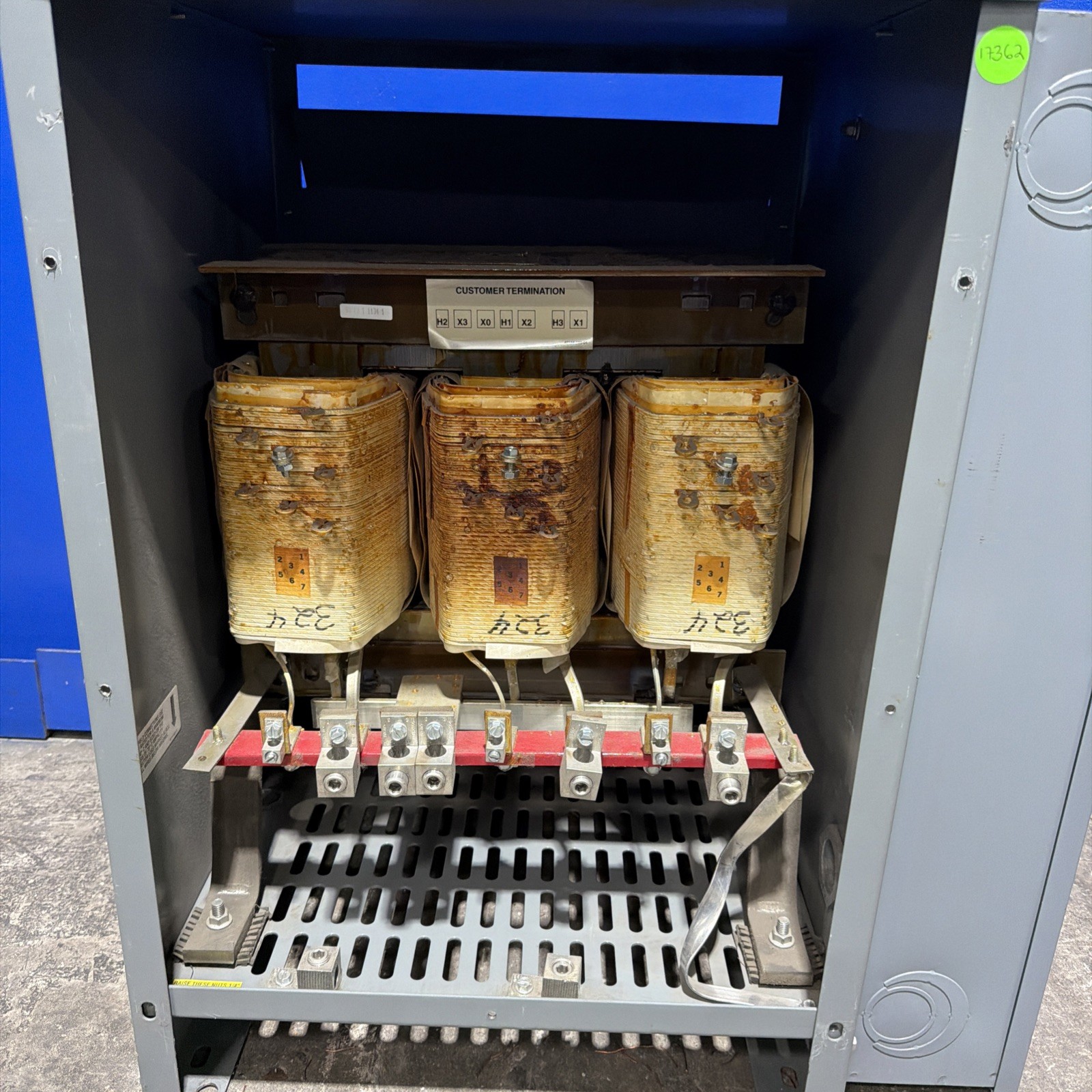 Square D 30kVA 480V Transformer 3PH 60HZ 208Y/120V 30T3HFISNLP 🟦
