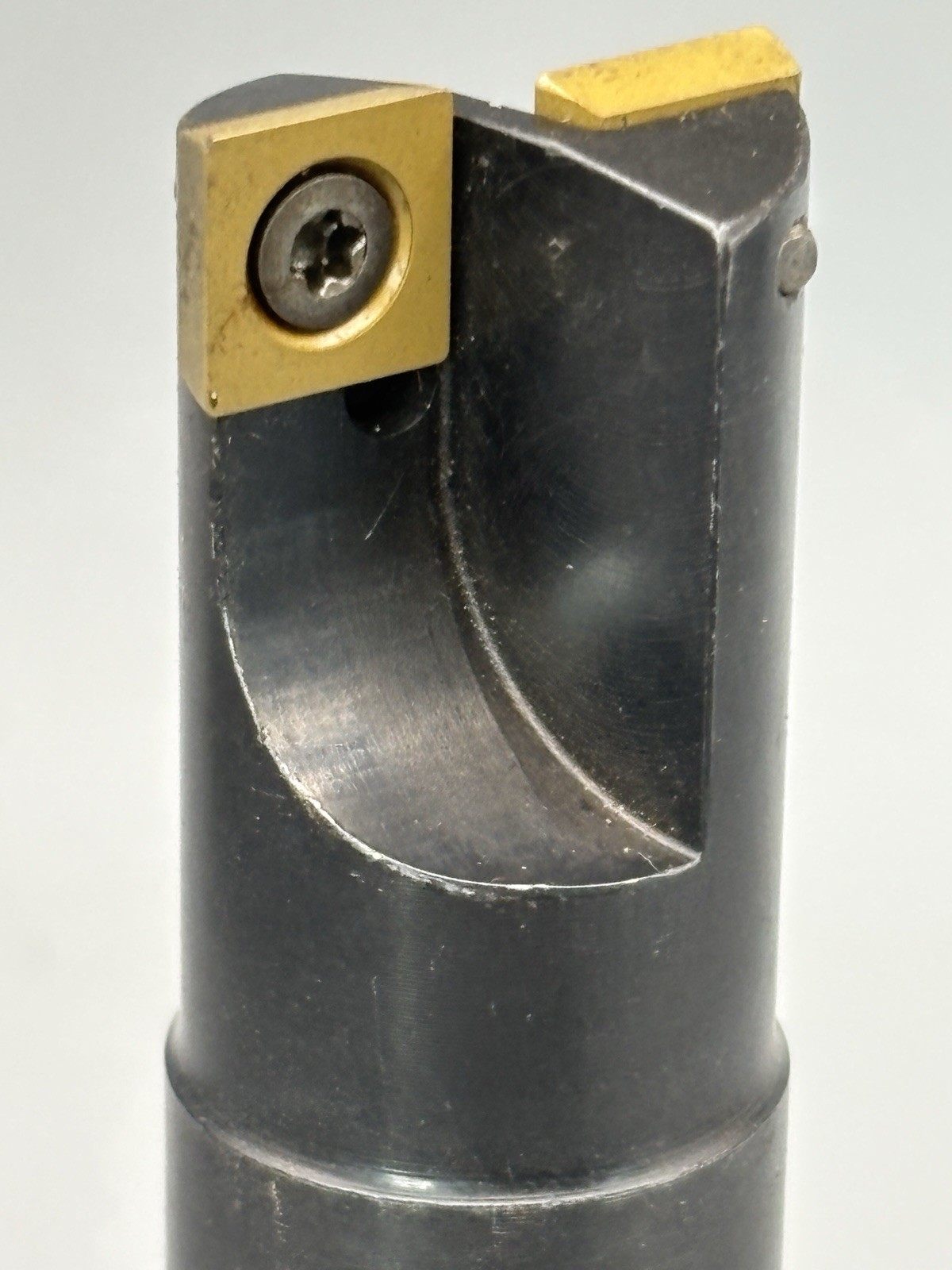 Kennametal KIPR075SD260 3/4″ Indexable End Mill 3/4″ Shank SDEB2615 Inserts