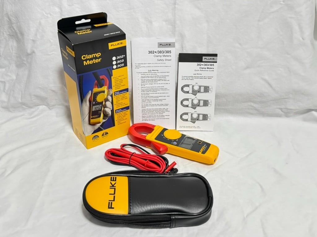Fluke 302+ Plus Digital Clamp Meter Tester AC / DC Volt Amp Multimeter AC400A