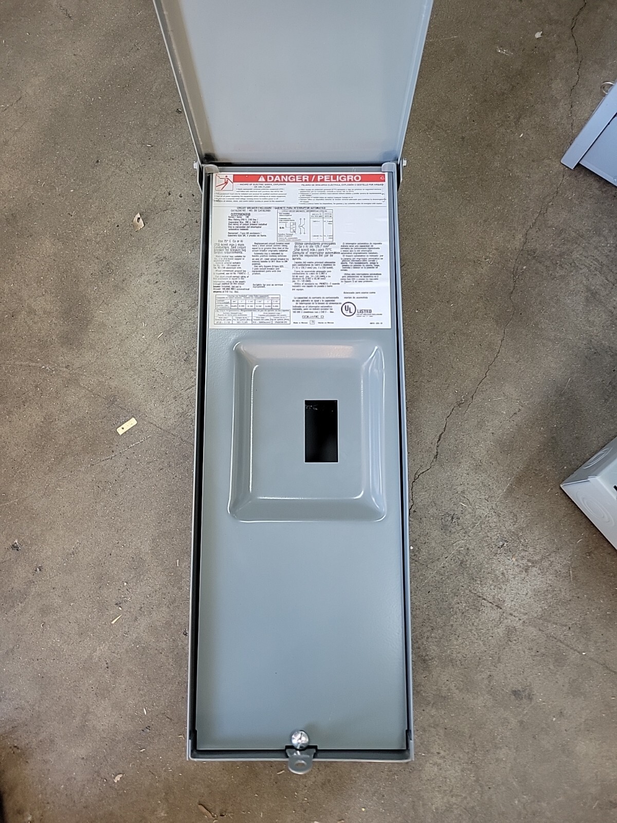 1- Q22200MRBE Square D QO 200 Amp Circuit Breaker Enclosure NO BRAKER