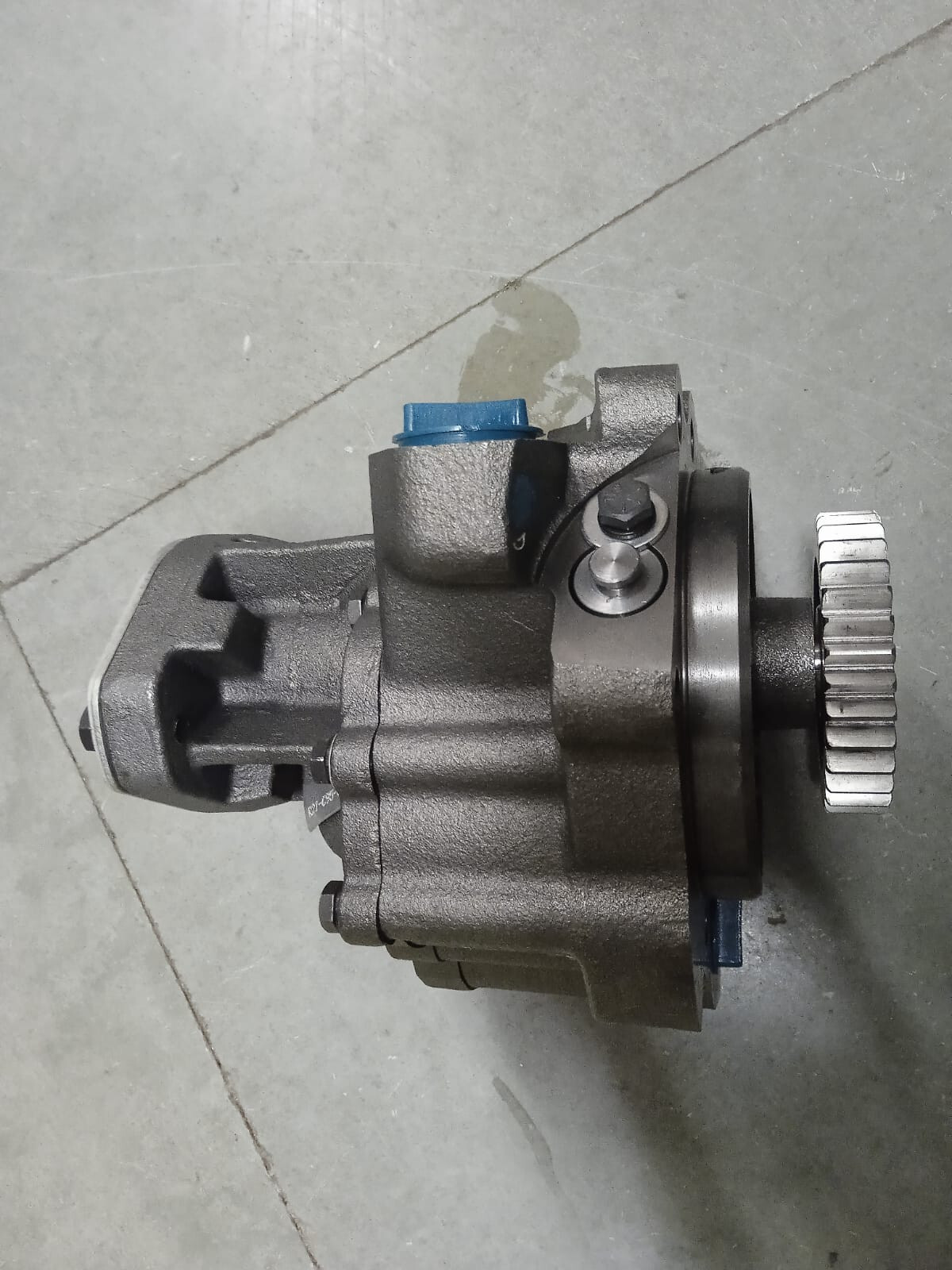 CUMMINS N14 OIL PUMP; PART NUMBER: 3803698