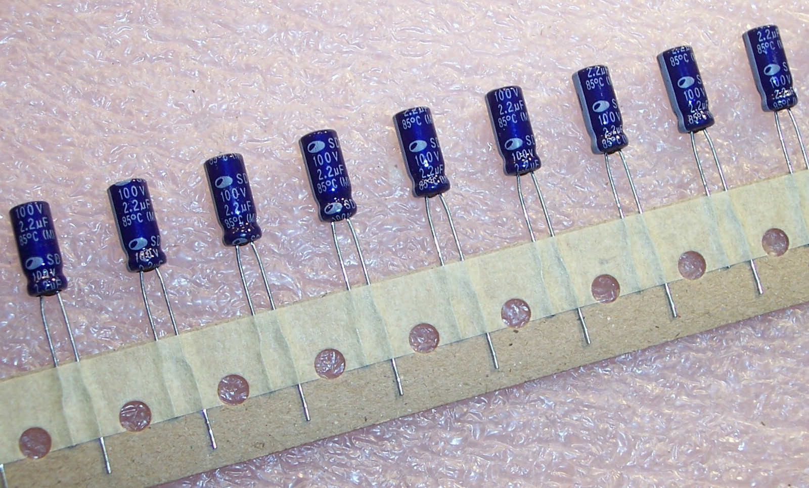 QTY (100) 2.2uf 100V 85′ RADIAL ELECTROLYTIC CAPACITORS SD2A225M05011PC SAMWHA