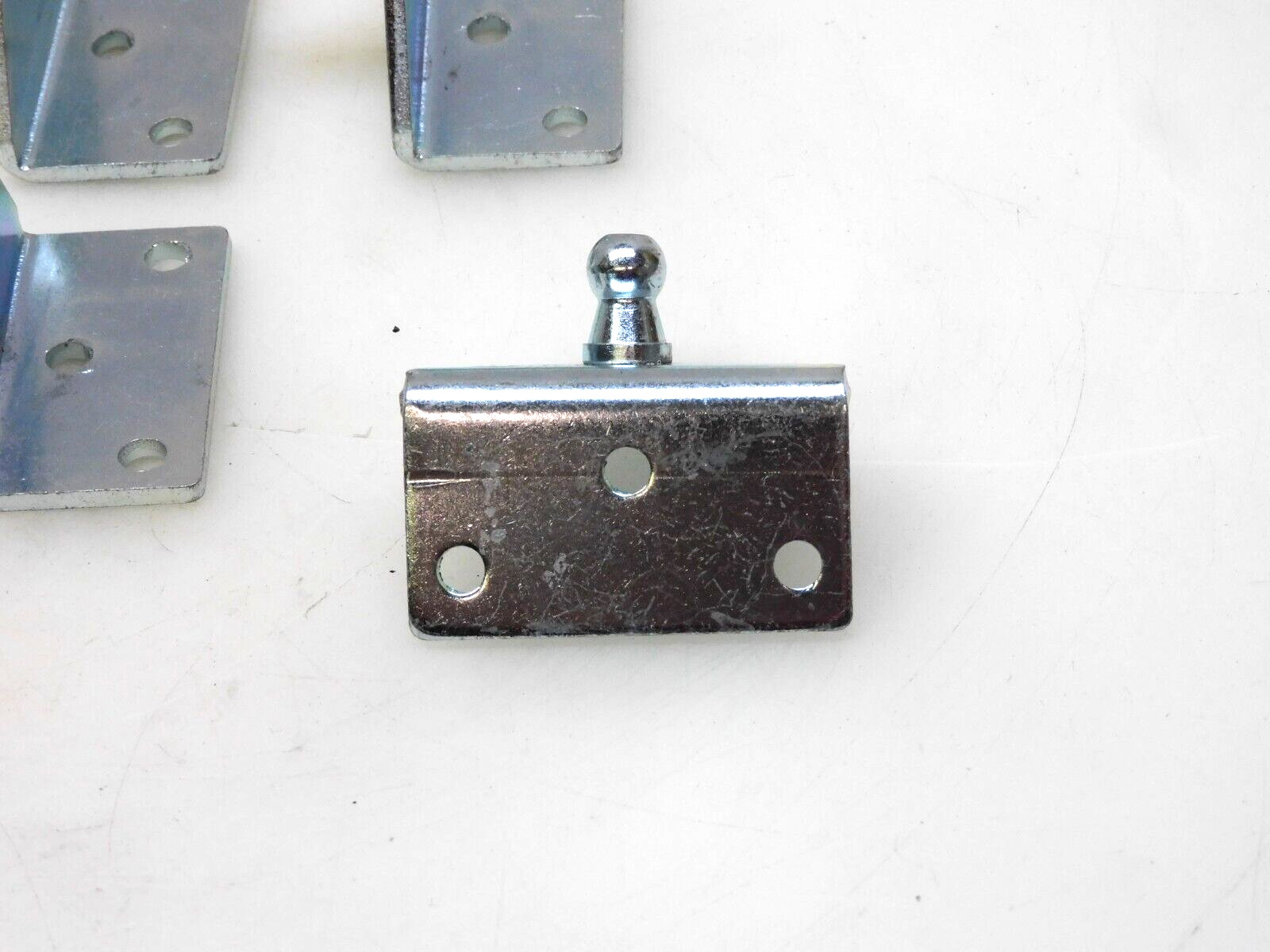 LOT OF 4 NO NAME 10MM BALL STUD SIDE MOUNTING BRACKET FOR GAS SPRING STRUTS