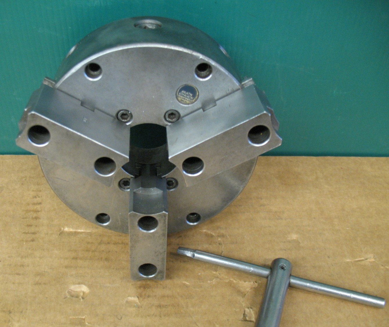 BUCK CHUCK 6″ 3JAW W/SOFT TOP JAWS AJUST-TRU NO MOUNT PLATE GOOD CONDITION