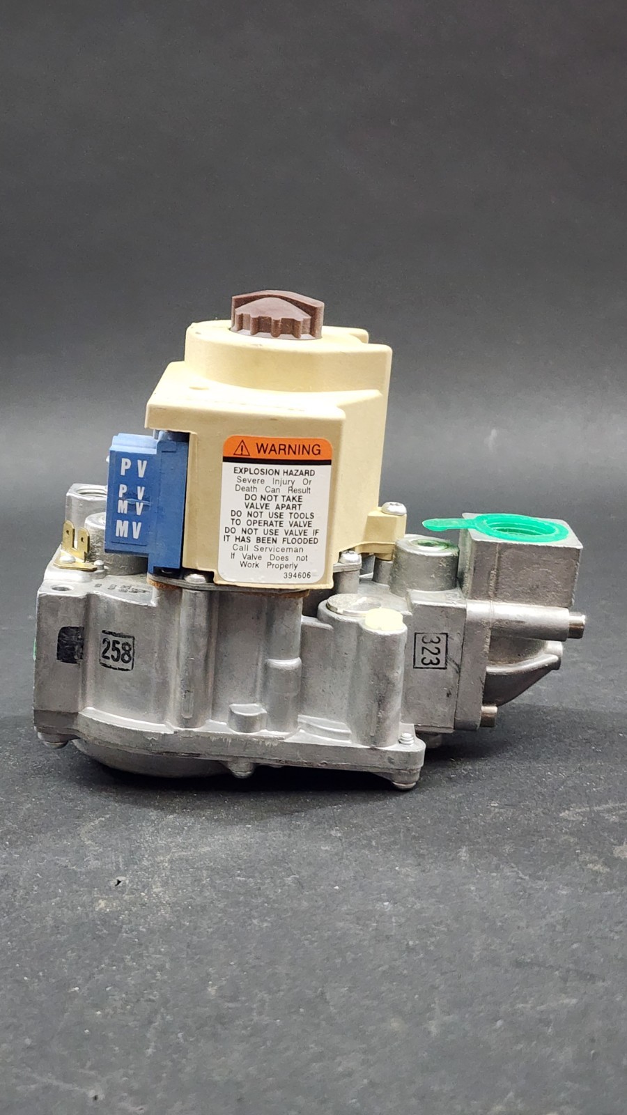 Honeywell VR8204A-2332 Gas Valve