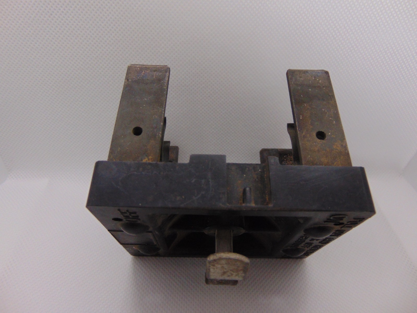 Cutler Hammer CH 60 Amp 120 240Volt Fuse Holder Pull Out PULLOUT 60A