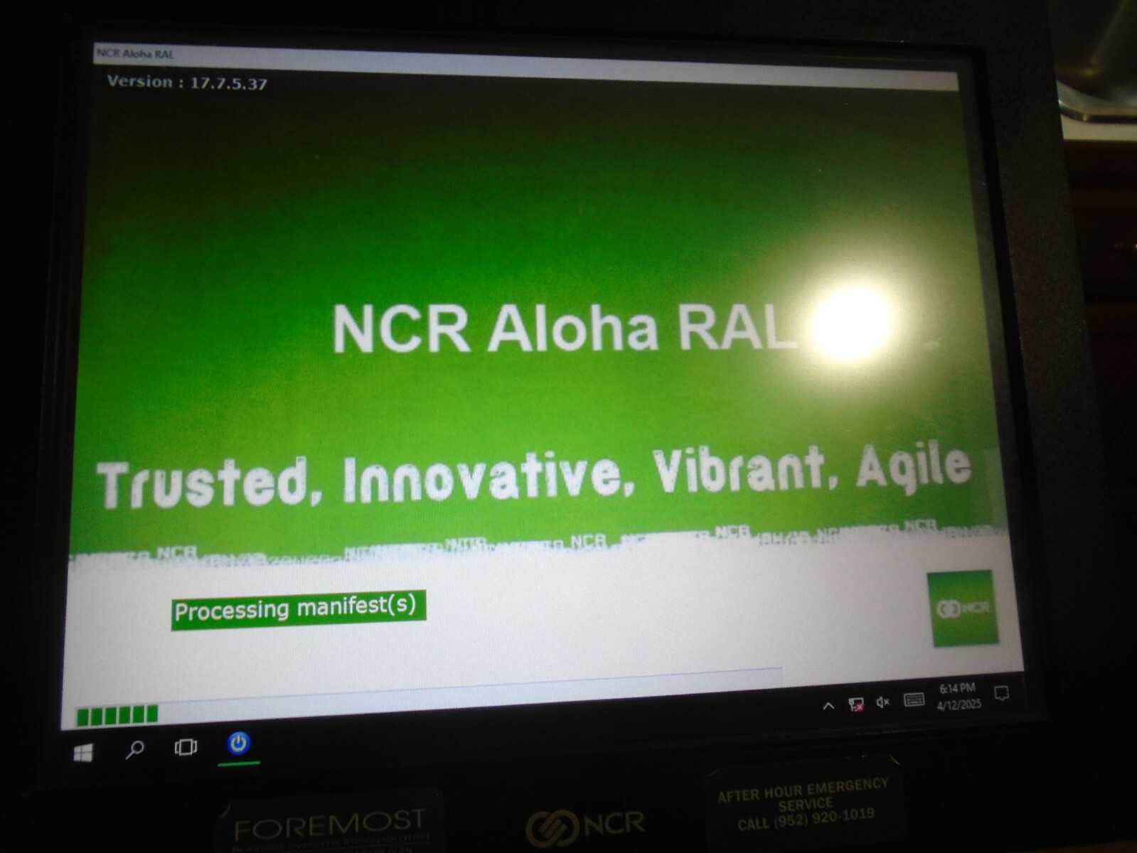 NCR Touch Screen POS Terminal 7734-0100-0018 Display Point Sale Win 10 4GB